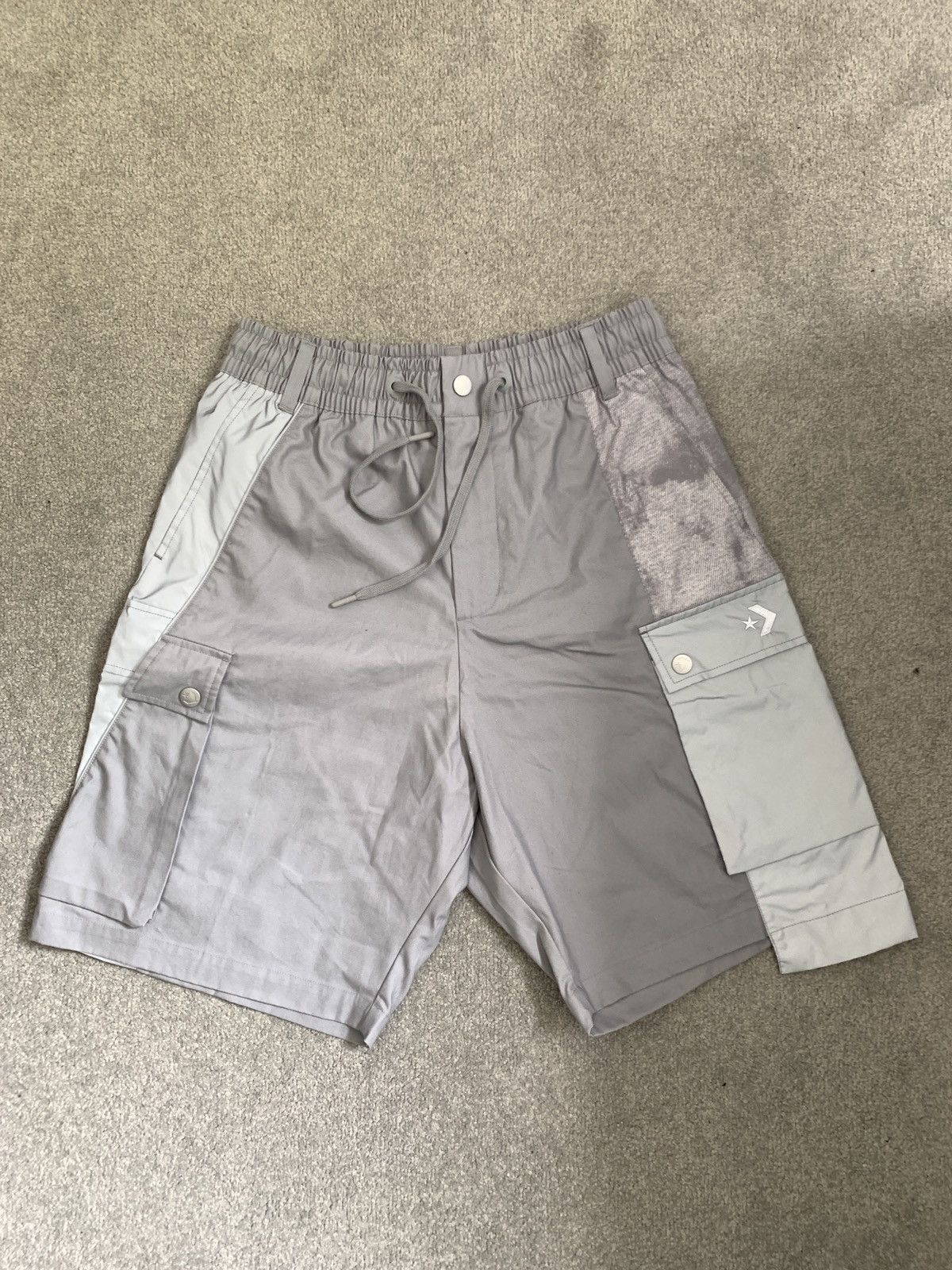 Converse × Designer × Feng Chen Wang Converse Collaborated Deconstructed reflected grey short Size US 29 - 1 Thumbnail