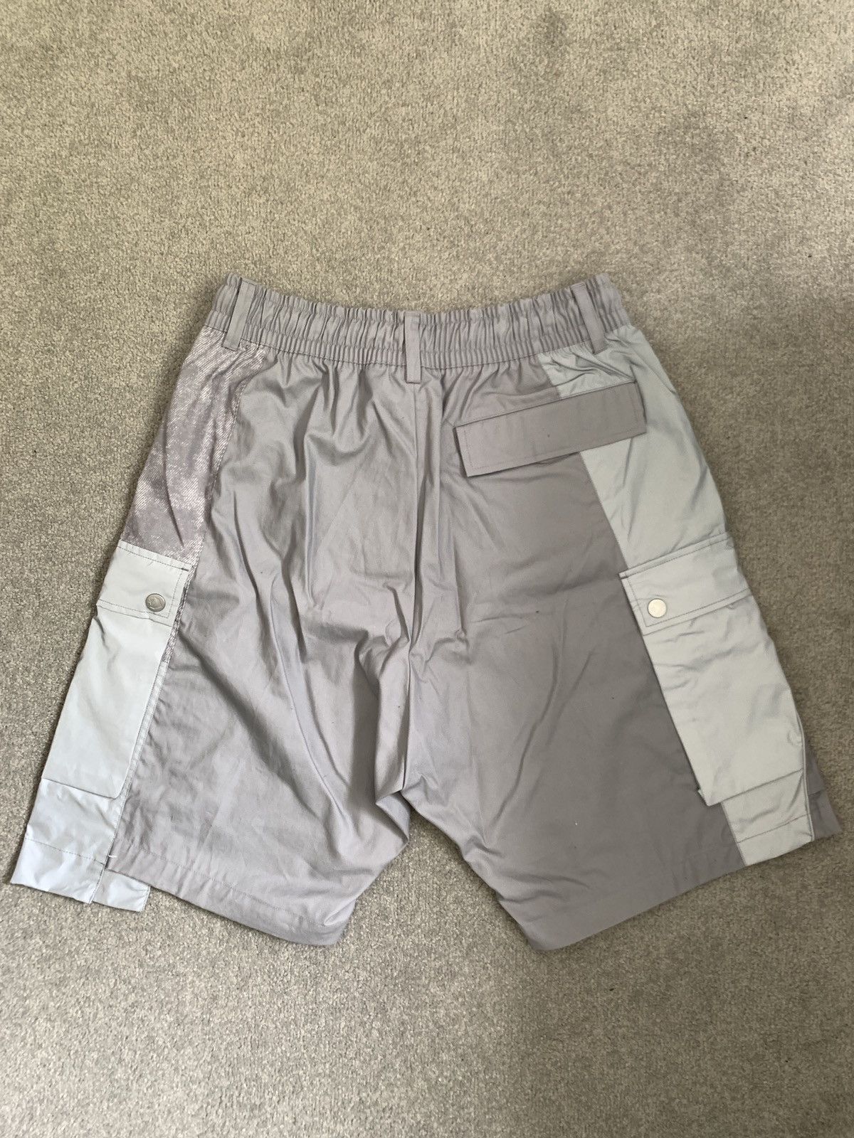 Converse × Designer × Feng Chen Wang Converse Collaborated Deconstructed reflected grey short Size US 29 - 2 Thumbnail