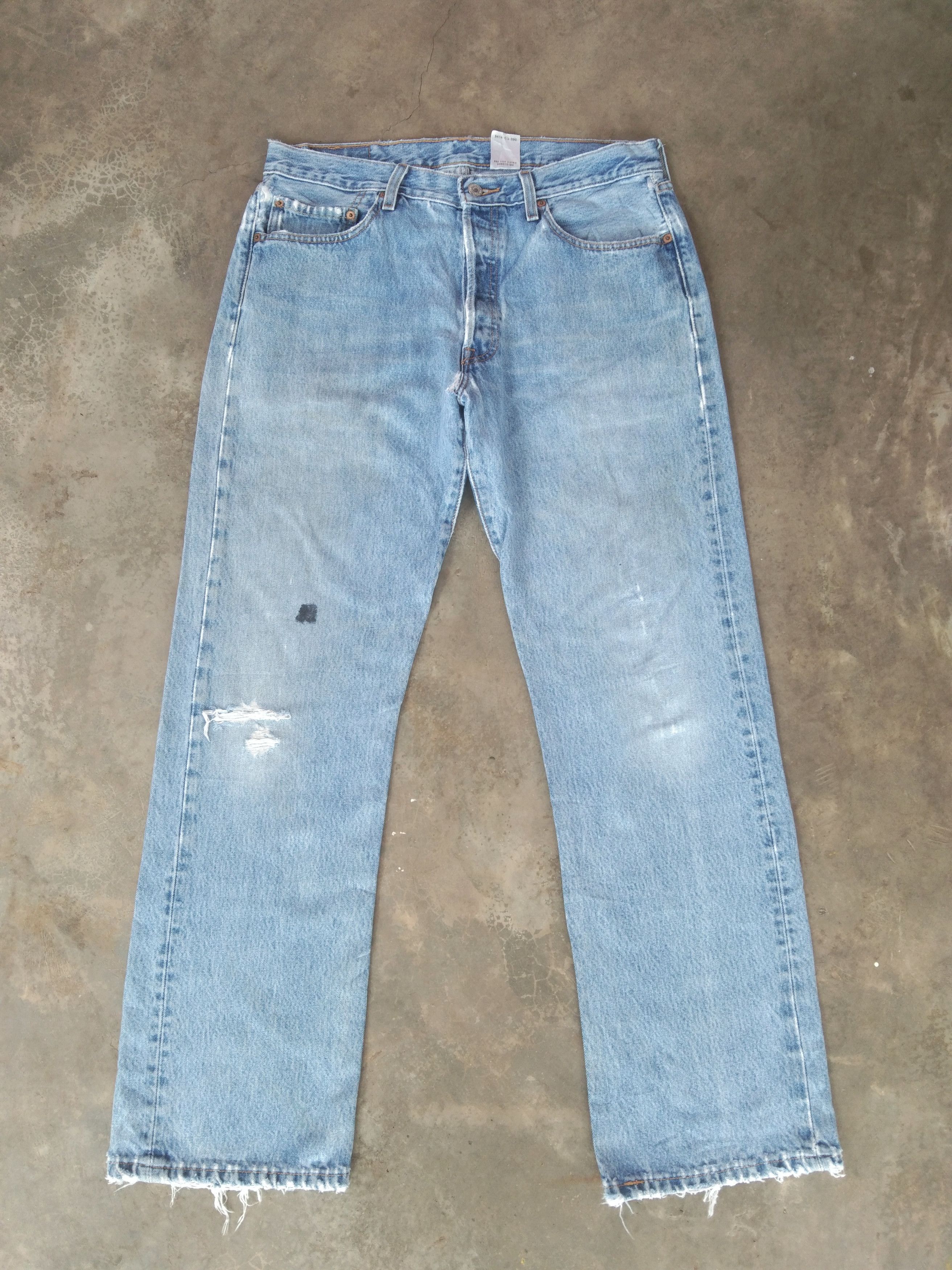 Levi's Vintage Levis 501 Straight Leg Distressed Jeans 34x32 Size US 34 / EU 50 - 1 Thumbnail
