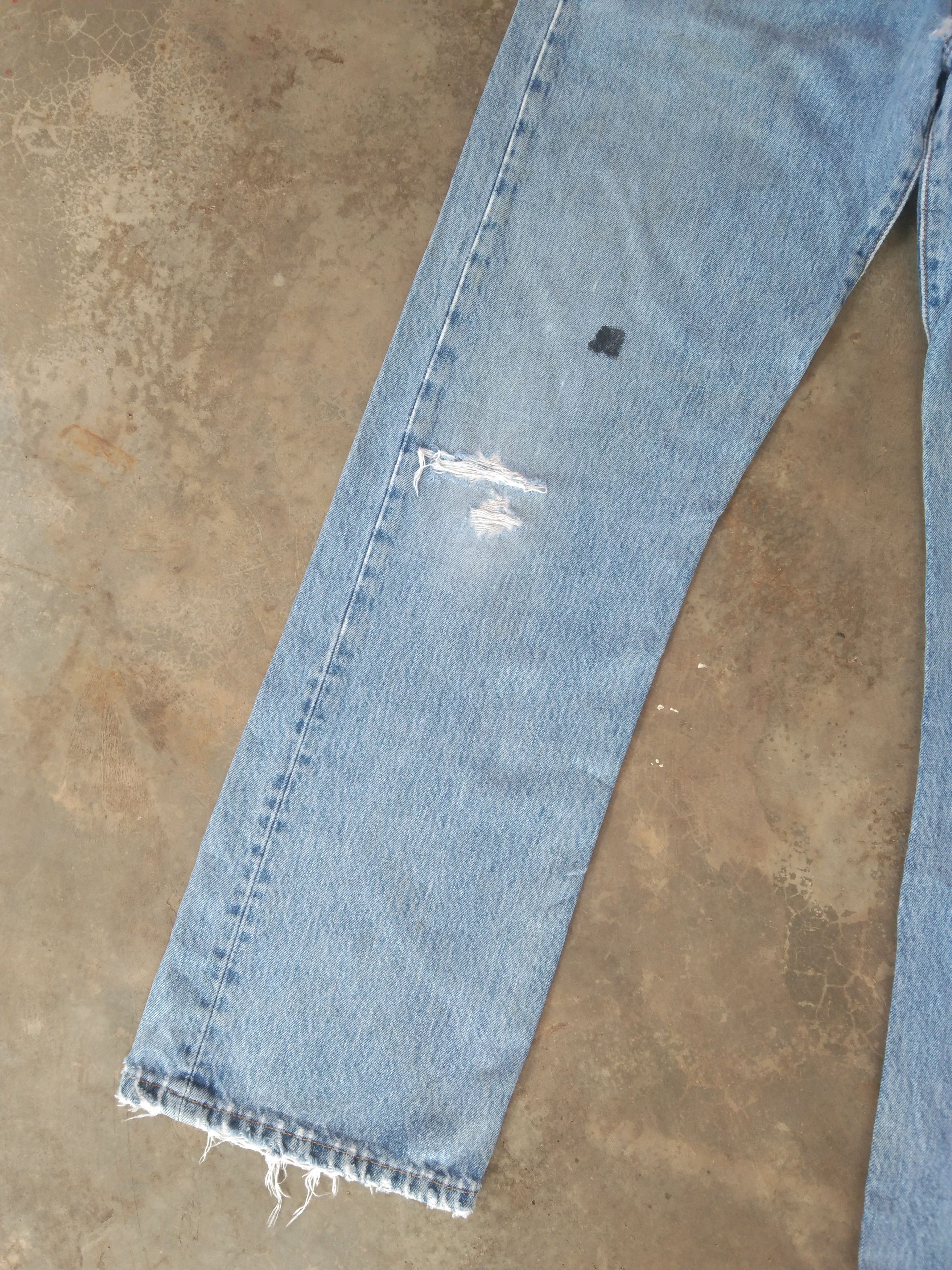 Levi's Vintage Levis 501 Straight Leg Distressed Jeans 34x32 Size US 34 / EU 50 - 9 Thumbnail