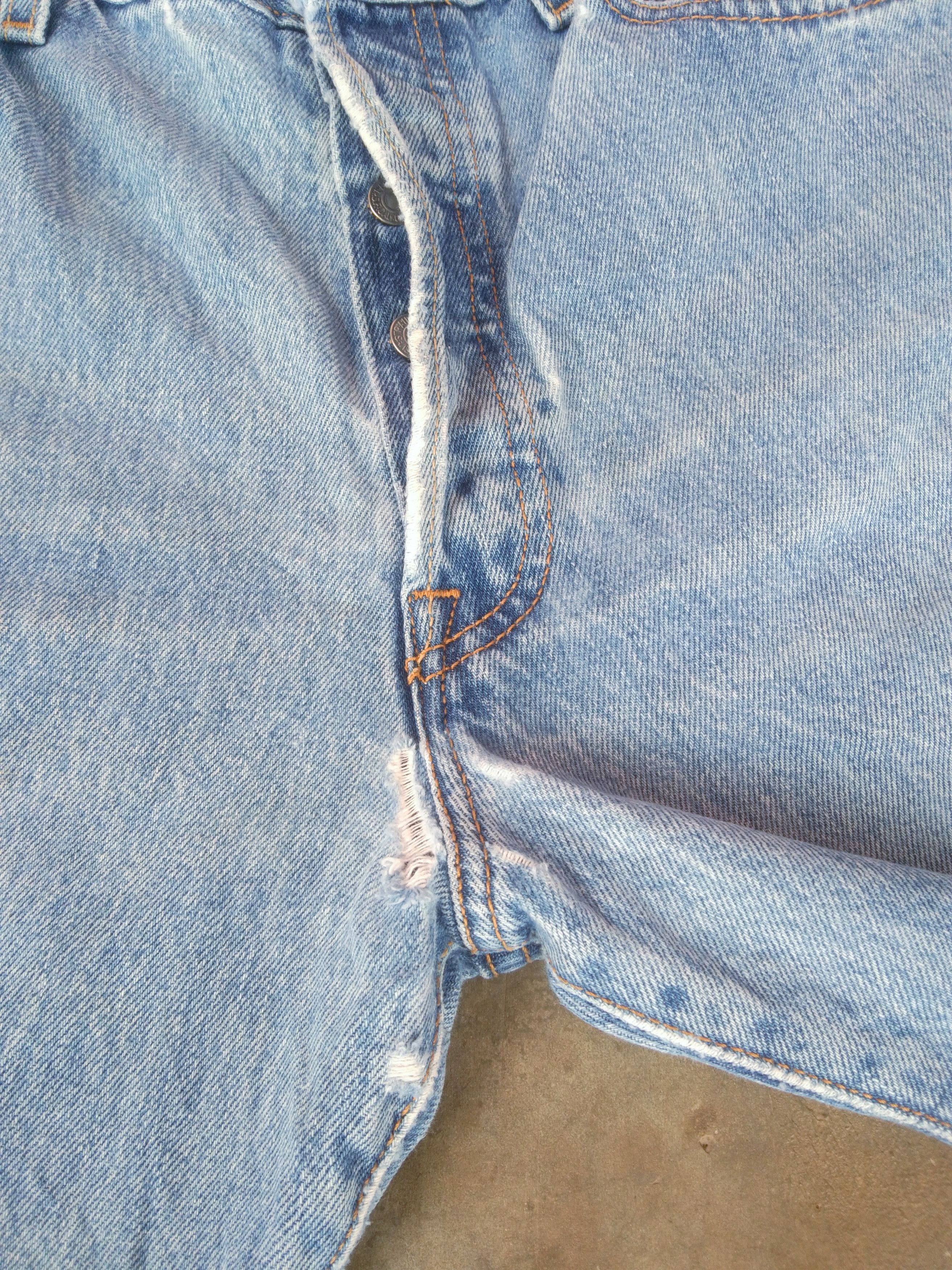 Levi's Vintage Levis 501 Straight Leg Distressed Jeans 34x32 Size US 34 / EU 50 - 7 Thumbnail