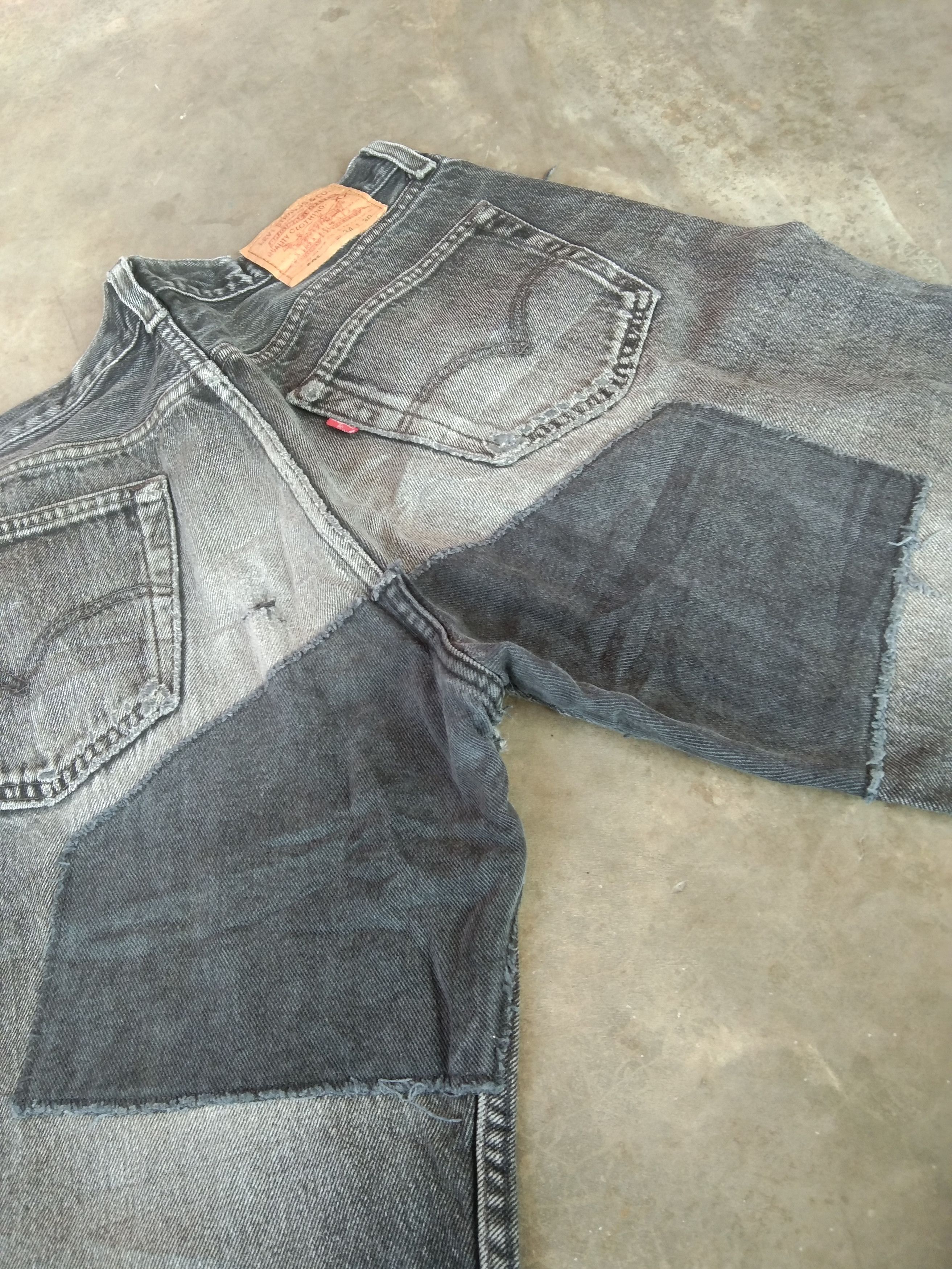 Levi's 90s Vintage Levi's 501 Made In USA Distressed Jeans 33x30 Size US 33 - 4 Thumbnail