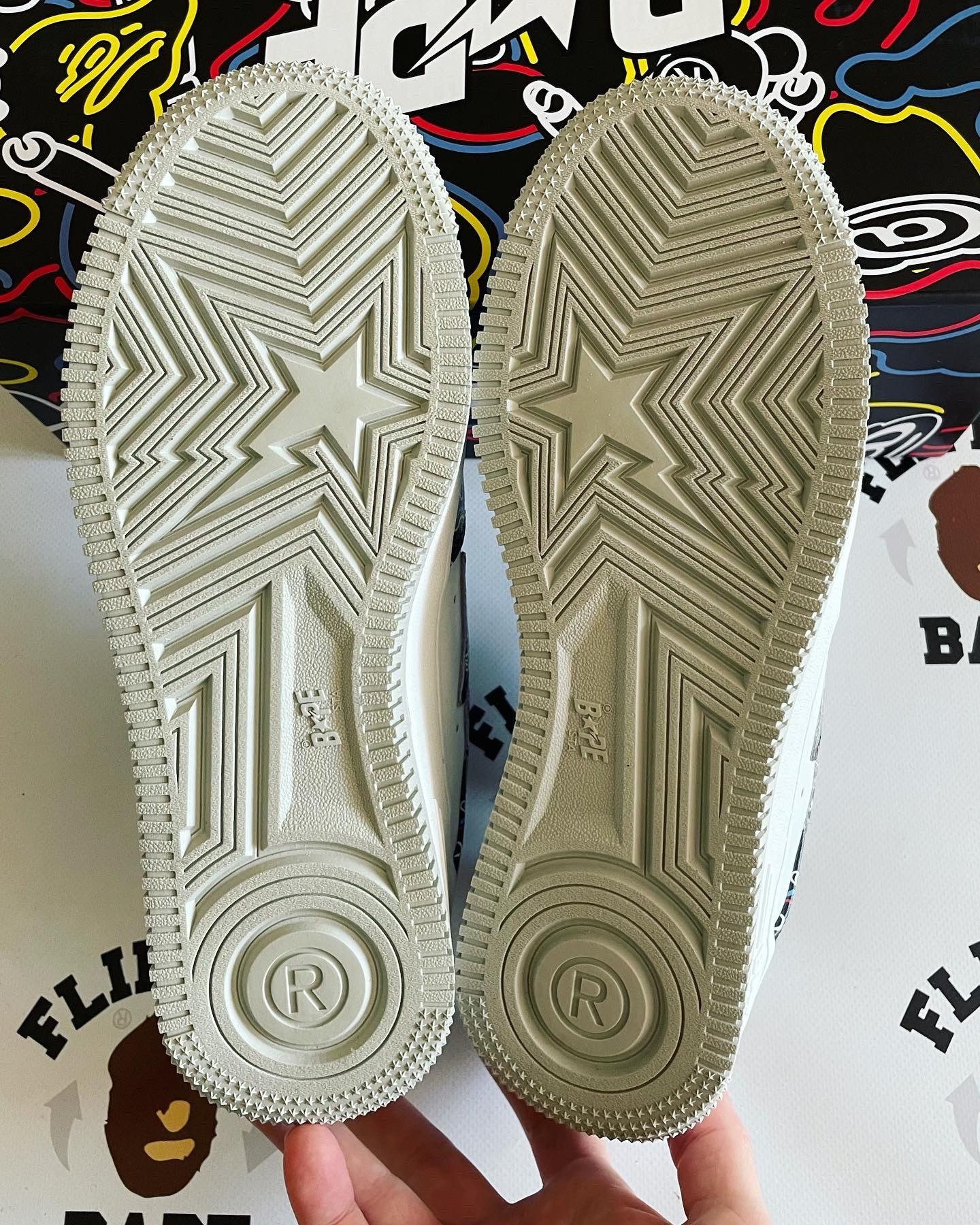 Bape × Medicom Toy BAPE X MEDICOM TOY BE@RBRICK CAMO BAPE STA Size US 8.5 / EU 41-42 - 6 Thumbnail
