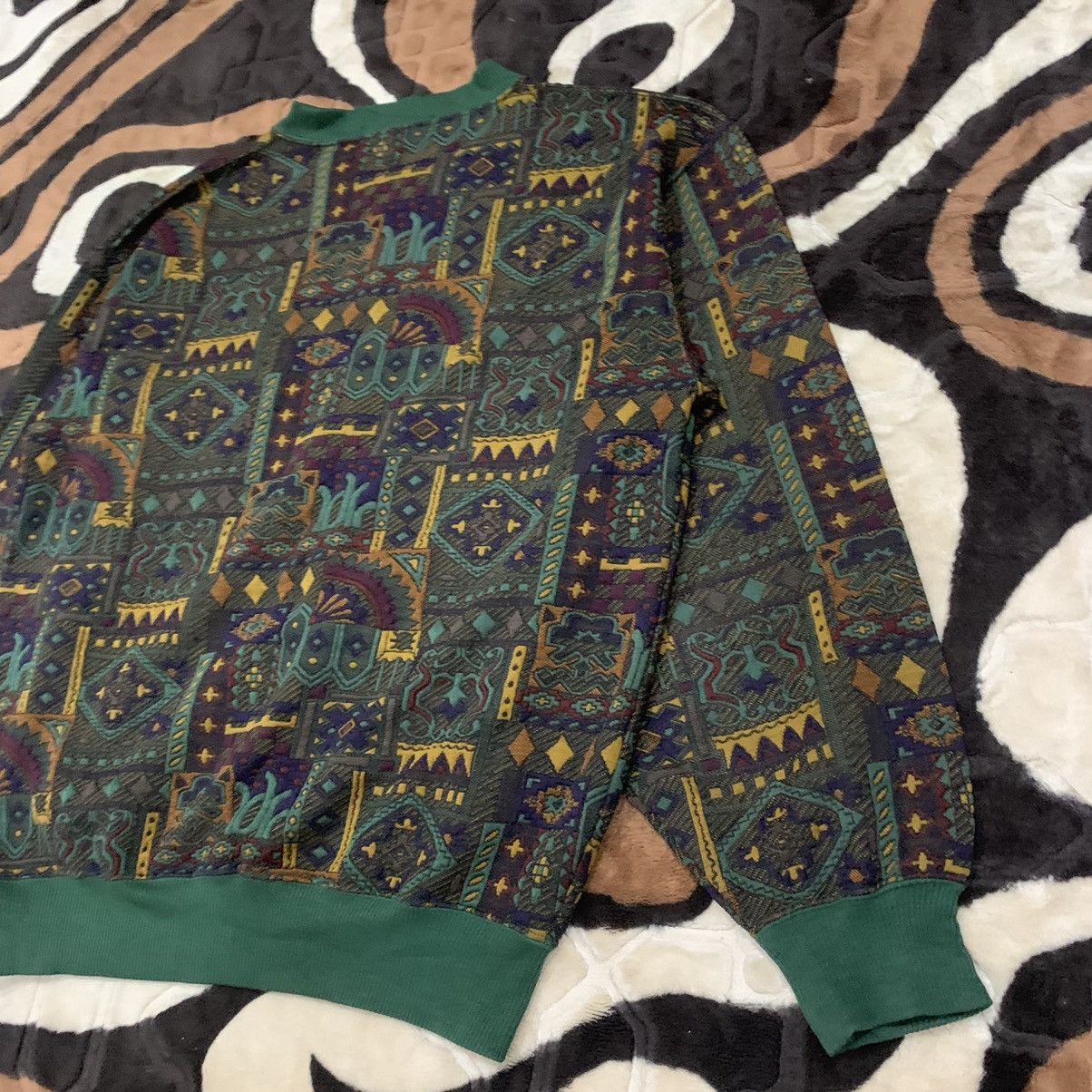Native EDPLOUZ Vintag 90s Embroider Art Fullprint Pullover Sweater Size US M / EU 48-50 / 2 - 14 Thumbnail