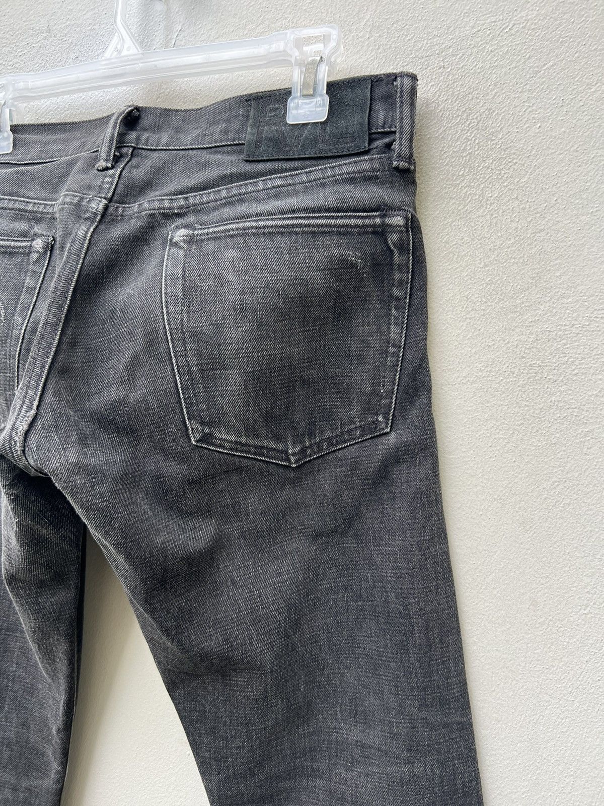 Ralph Lauren RRL Distressed Faded Black Denim Selvedge Cropped Slim Jeans Size US 29 - 20 Thumbnail