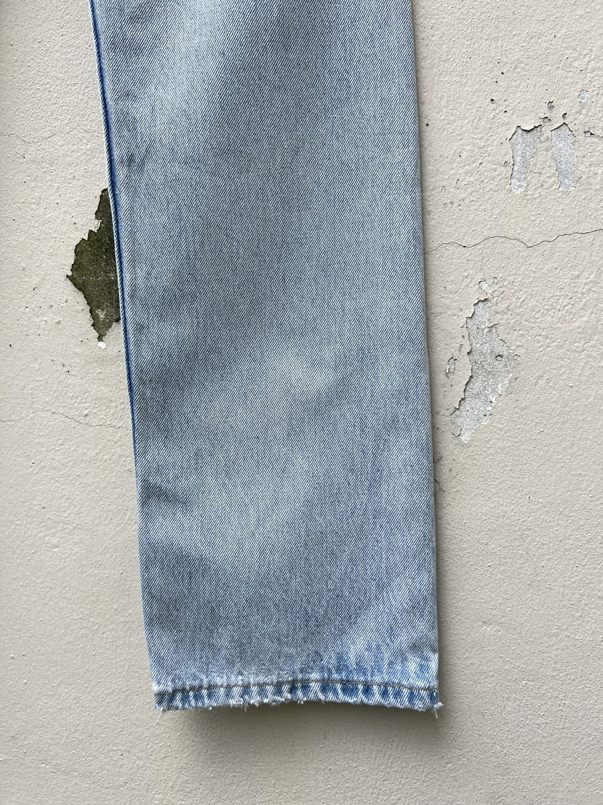 Levi's Vintage 1995 Levi’s 501 Rips Fade Light Blue Denim Jeans Size US 30 / EU 46 - 22 Thumbnail
