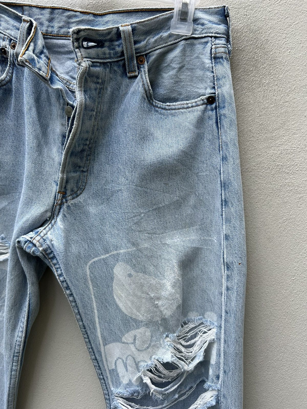 Levi's Vintage 1995 Levi’s 501 Rips Fade Light Blue Denim Jeans Size US 30 / EU 46 - 12 Thumbnail