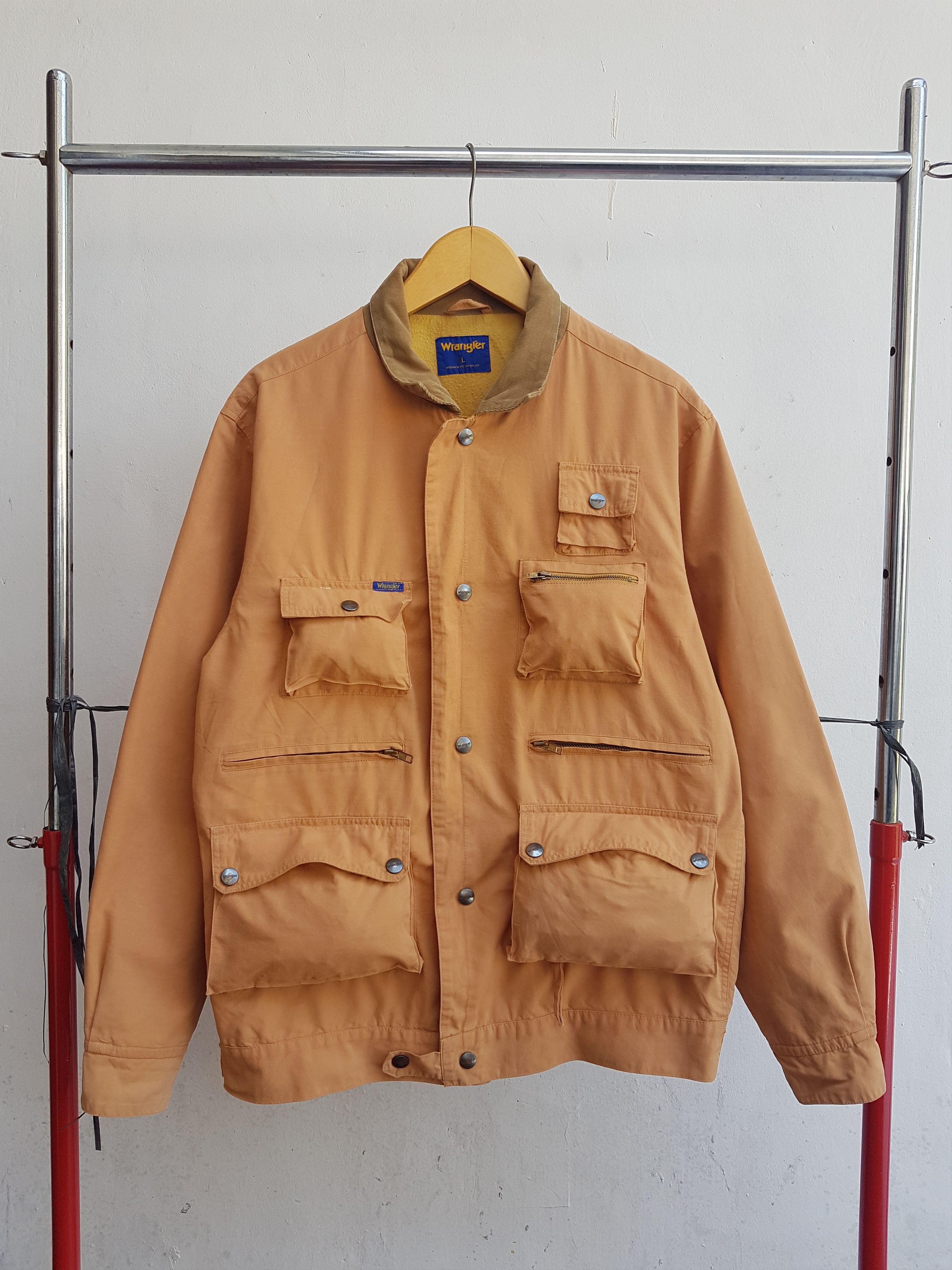 Vintage Fit M to L, Vintage Wrangler Japan Hunting Tactical Jacket Size US M / EU 48-50 / 2 - 6 Thumbnail