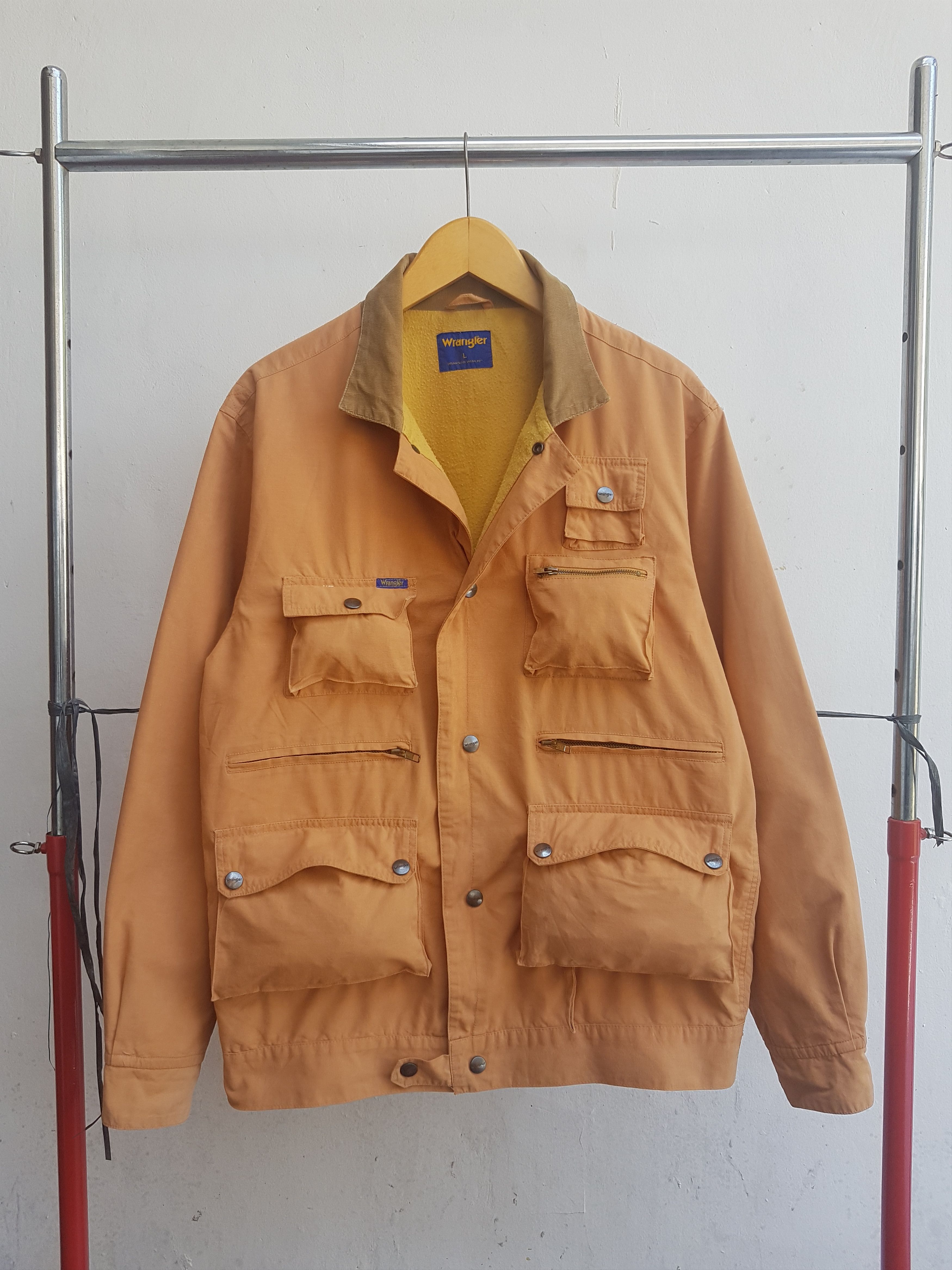 Vintage Fit M to L, Vintage Wrangler Japan Hunting Tactical Jacket Size US M / EU 48-50 / 2 - 3 Thumbnail