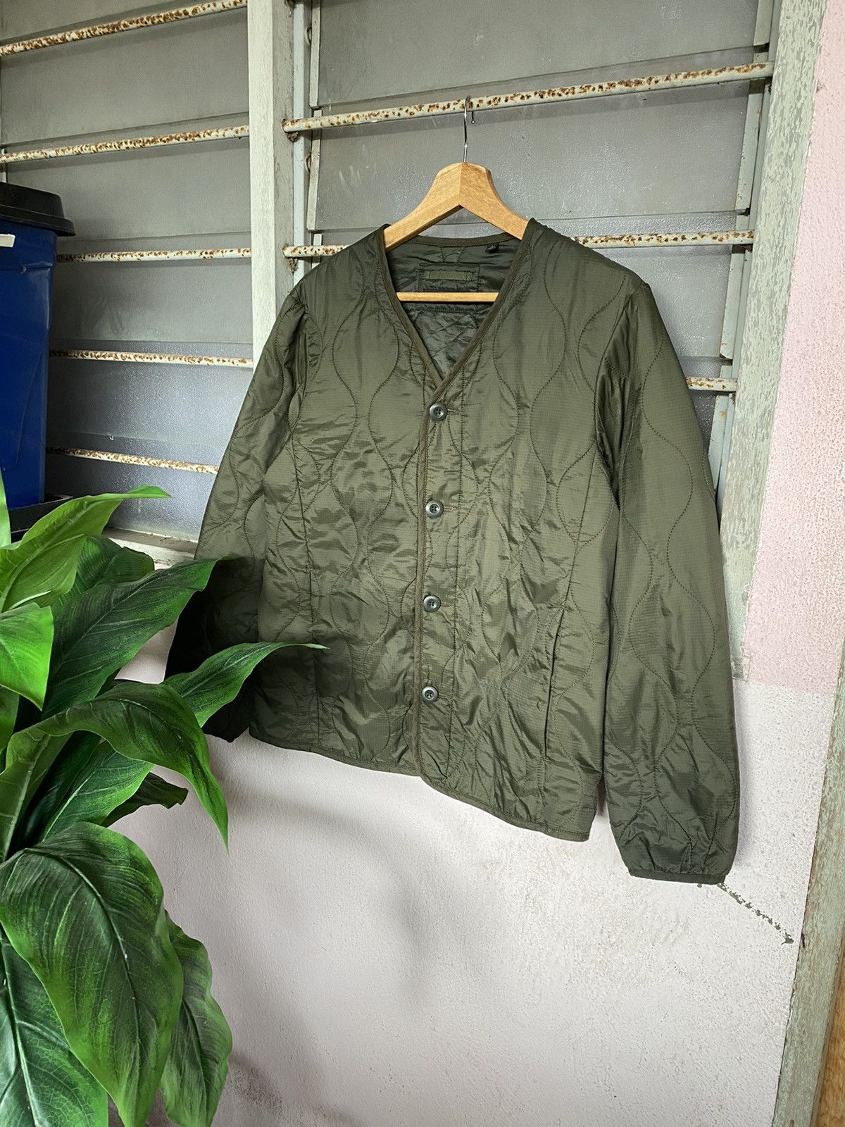 image of Uniqlo Quilted Cardigan in Green Army, Men's (Size Small)