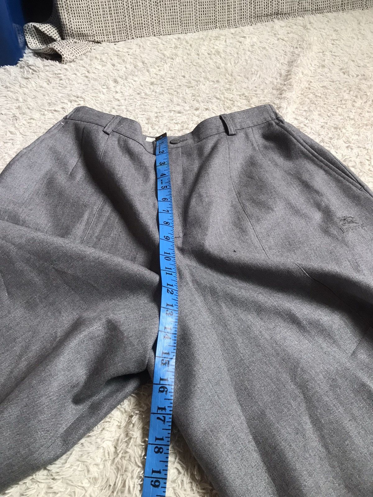 Burberry × Vintage ‼️VINTAGE BURBERRY GOLF SHORTPANT WOOL BAGGY STYLE ‼️ Size US 28 / EU 44 - 11 Thumbnail