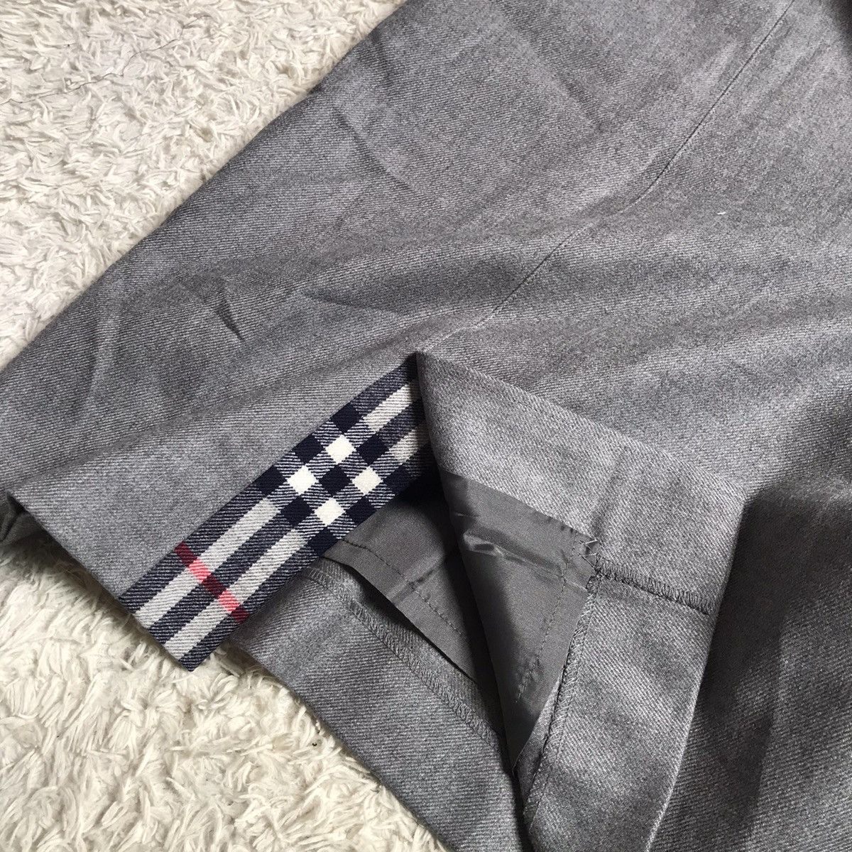 Burberry × Vintage ‼️VINTAGE BURBERRY GOLF SHORTPANT WOOL BAGGY STYLE ‼️ Size US 28 / EU 44 - 3 Thumbnail