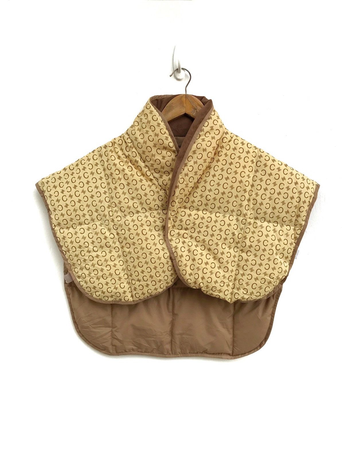 Celine Vintage Celine Fullprint Quilted Sleeveless Jacket Size US S / EU 44-46 / 1 - 1 Thumbnail