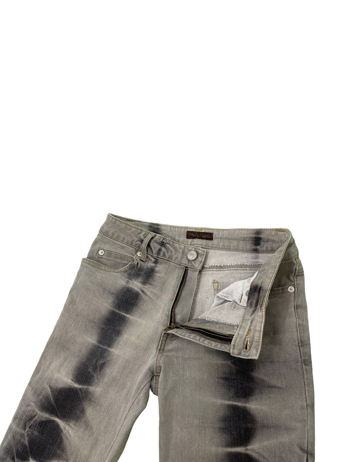 Japanese Brand Flare Jeans Daily Topics Acid Wash Stretch Skinny 4🟦4 Size US 29 - 9 Thumbnail