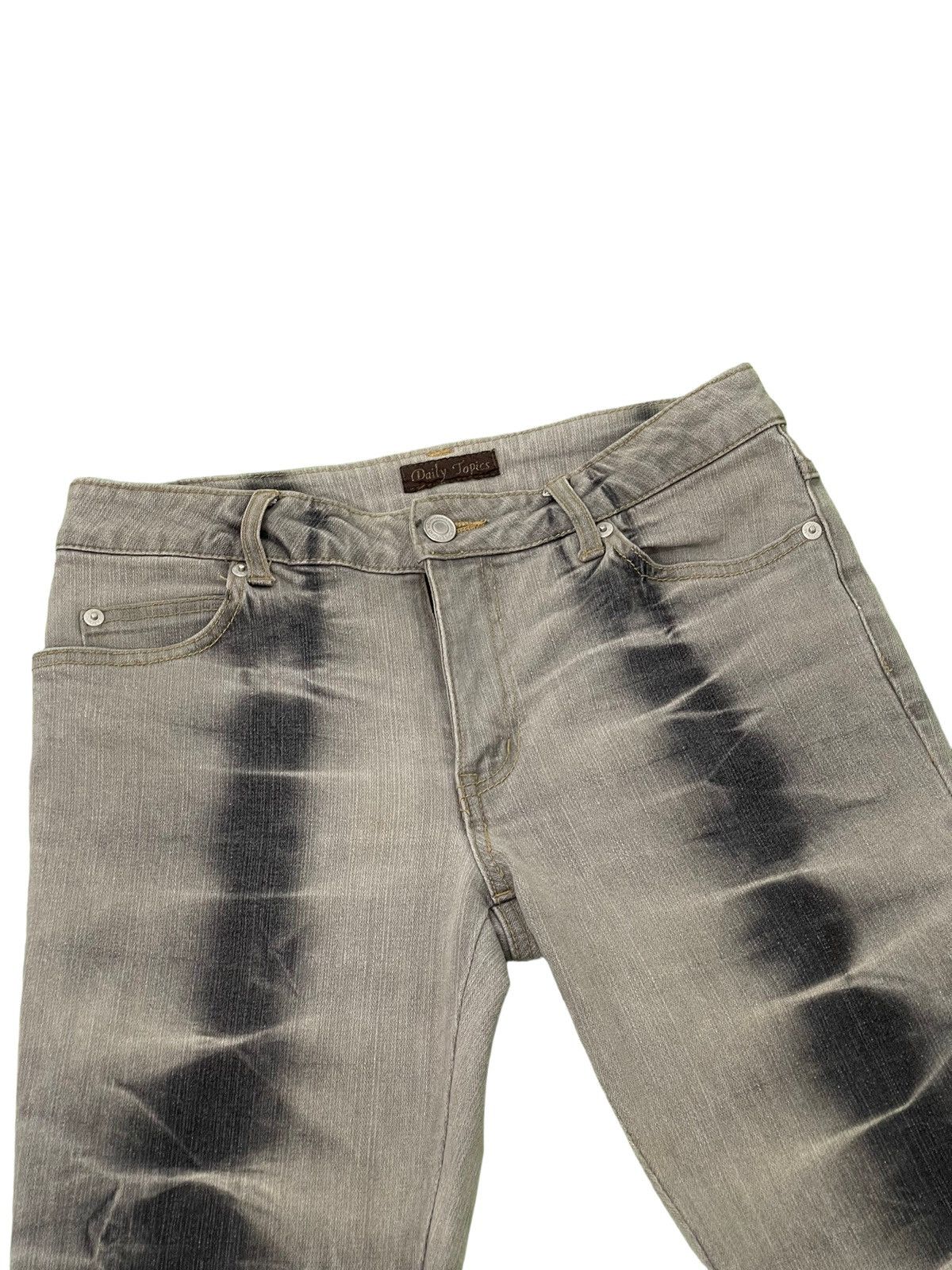 Japanese Brand Flare Jeans Daily Topics Acid Wash Stretch Skinny 4🟦4 Size US 29 - 8 Thumbnail