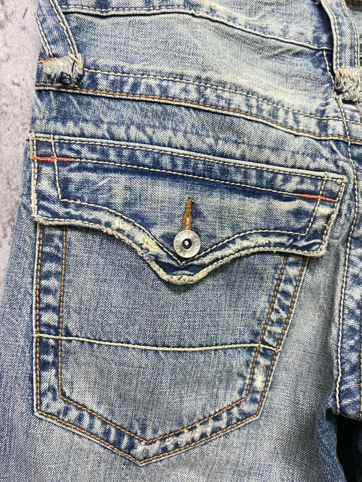 Japanese Brand Vintage SEMANTIC DESIGN Flared Distressed Cropped Denim Size US 29 - 17 Thumbnail