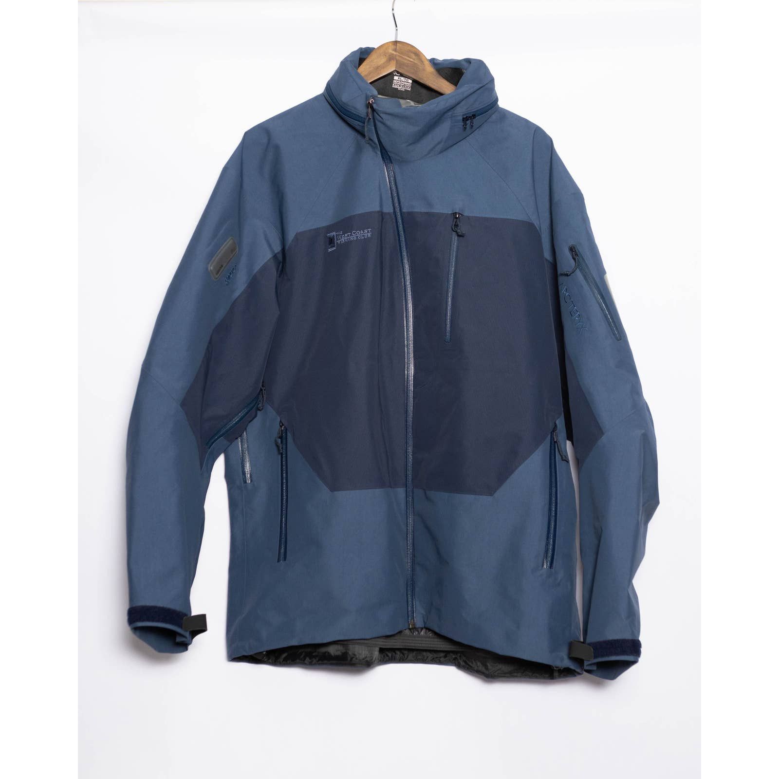 image of Arcteryx Gore Tex Xcr Recco Jacket Blue XL New in Navy, Men's