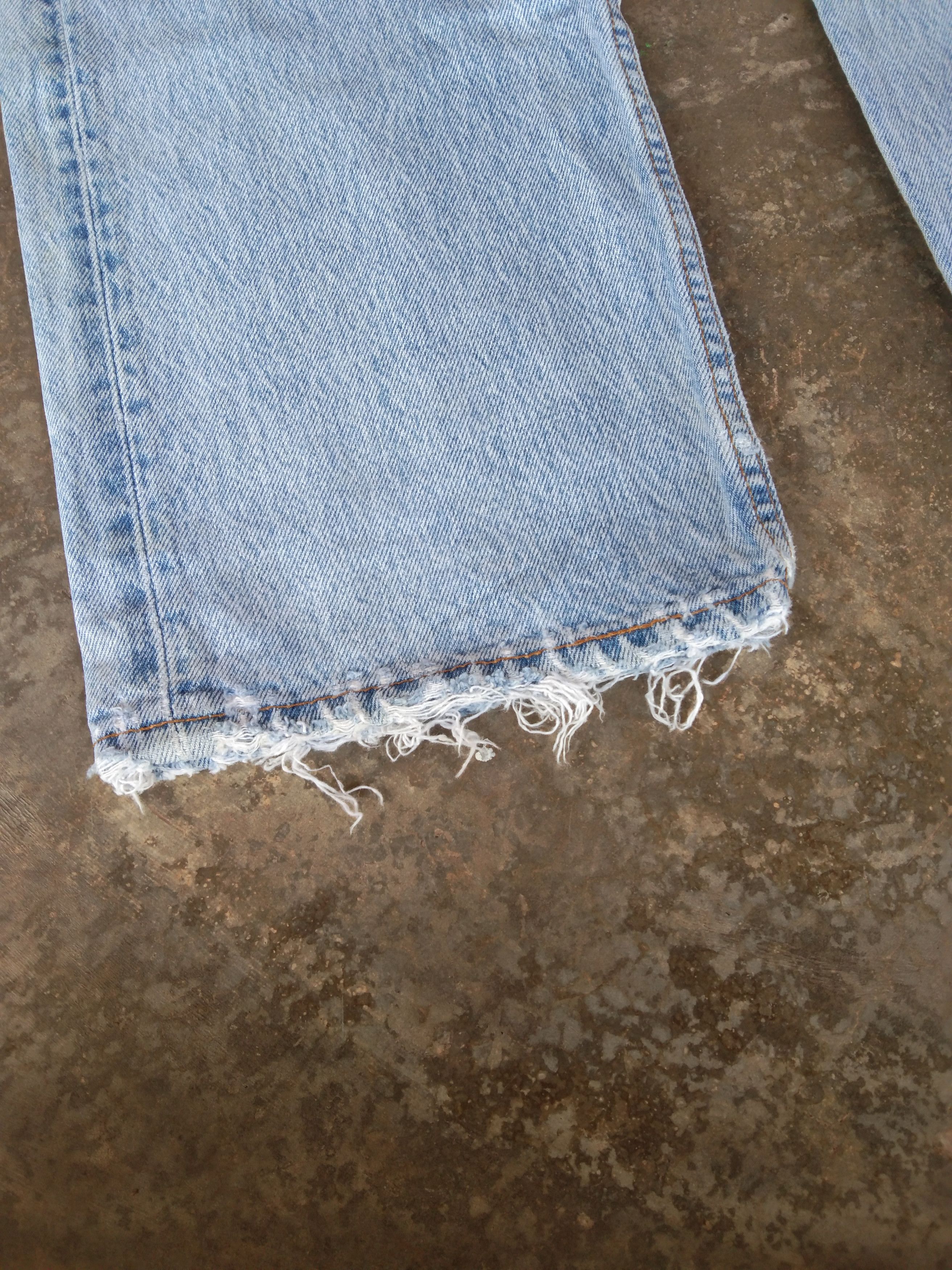 Levi's 90s Vintage Levi's 501 Made In USA Distressed Jeans 34x32 Size US 34 / EU 50 - 9 Thumbnail