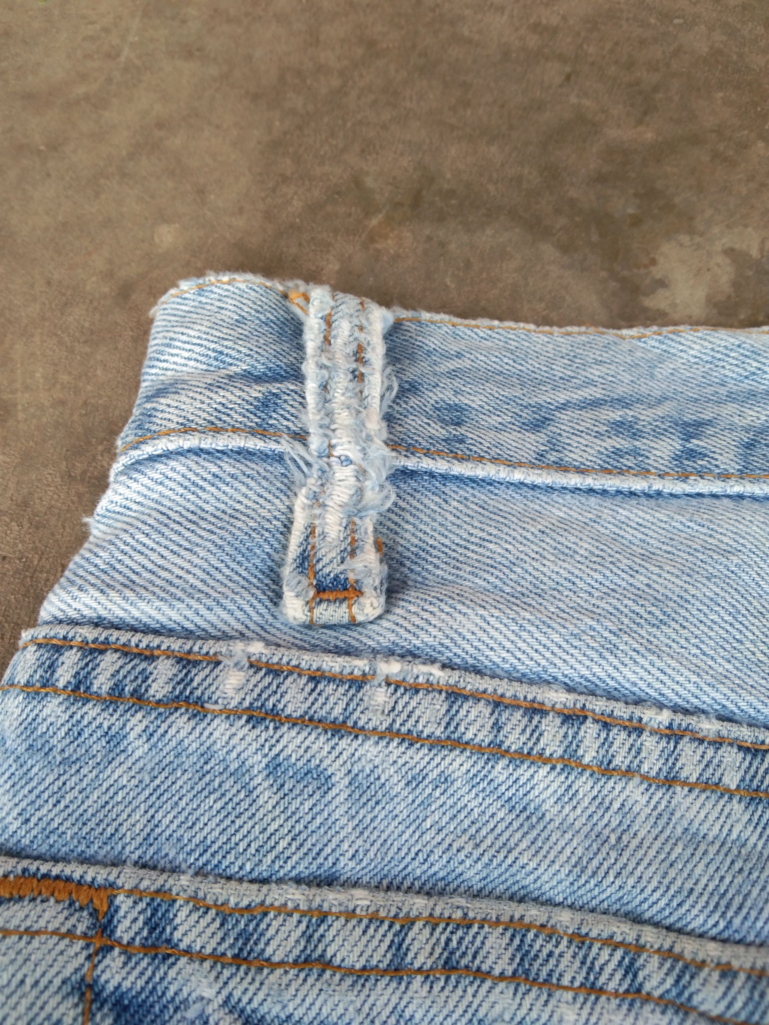 Levi's 90s Vintage Levi's 501 Made In USA Distressed Jeans 34x32 Size US 34 / EU 50 - 6 Thumbnail