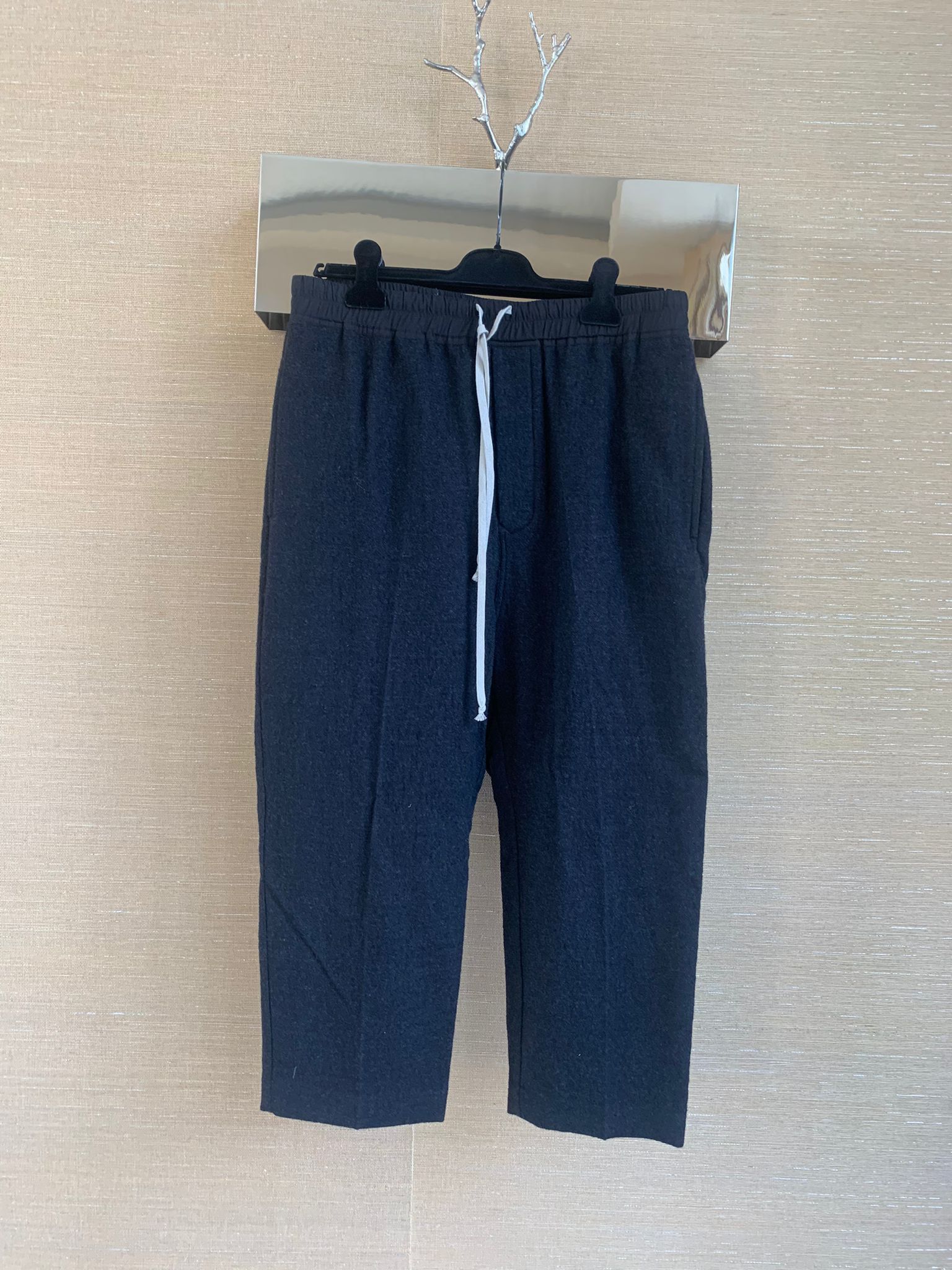 image of Rick Owens Fw19 Drawstring Astaires Cropped In Anthracite, Men's (Size 36)