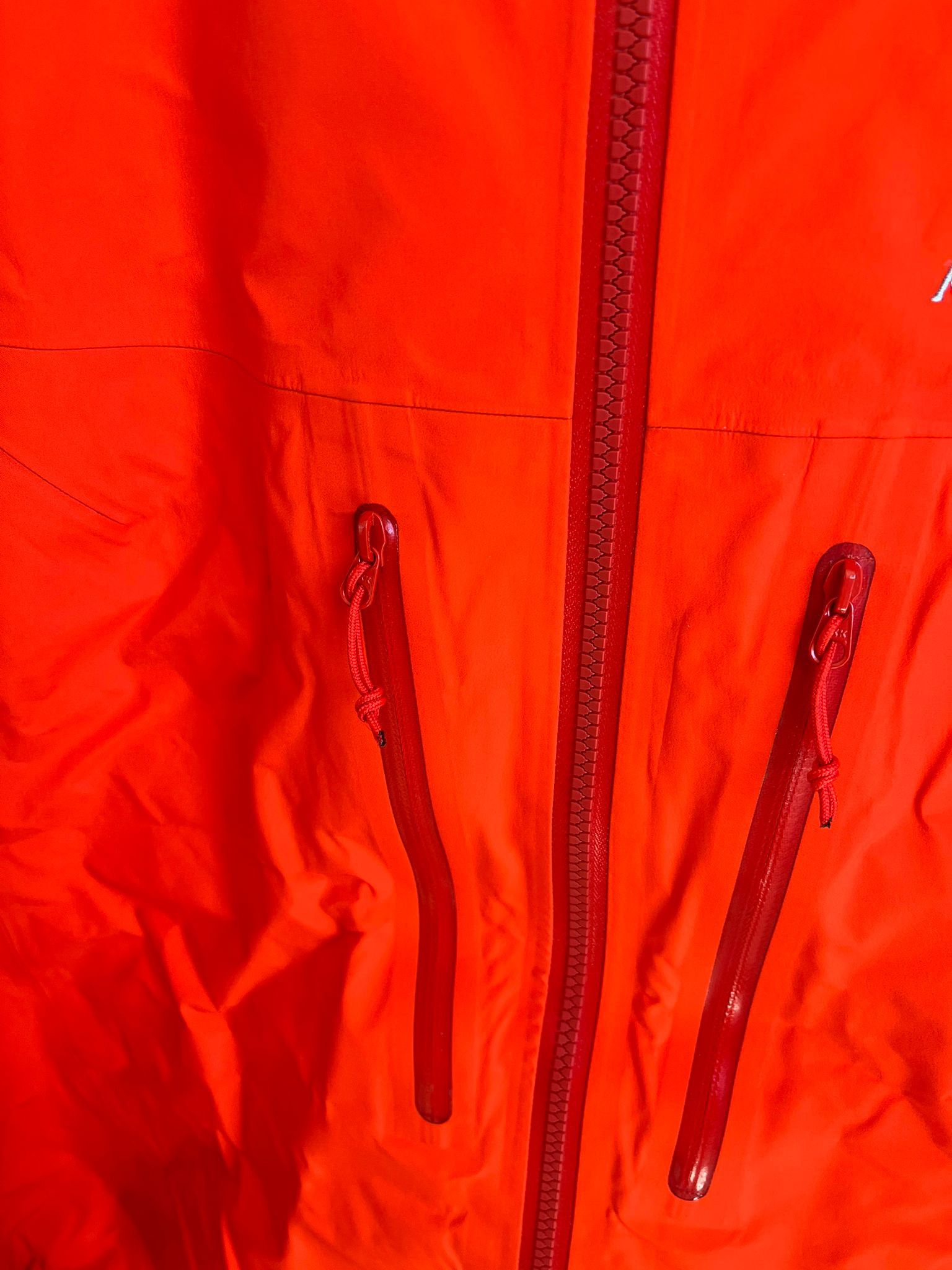 Arc'teryx Alpha AR in Flare Size XL / US 12-14 / IT 48-50 - 6 Thumbnail