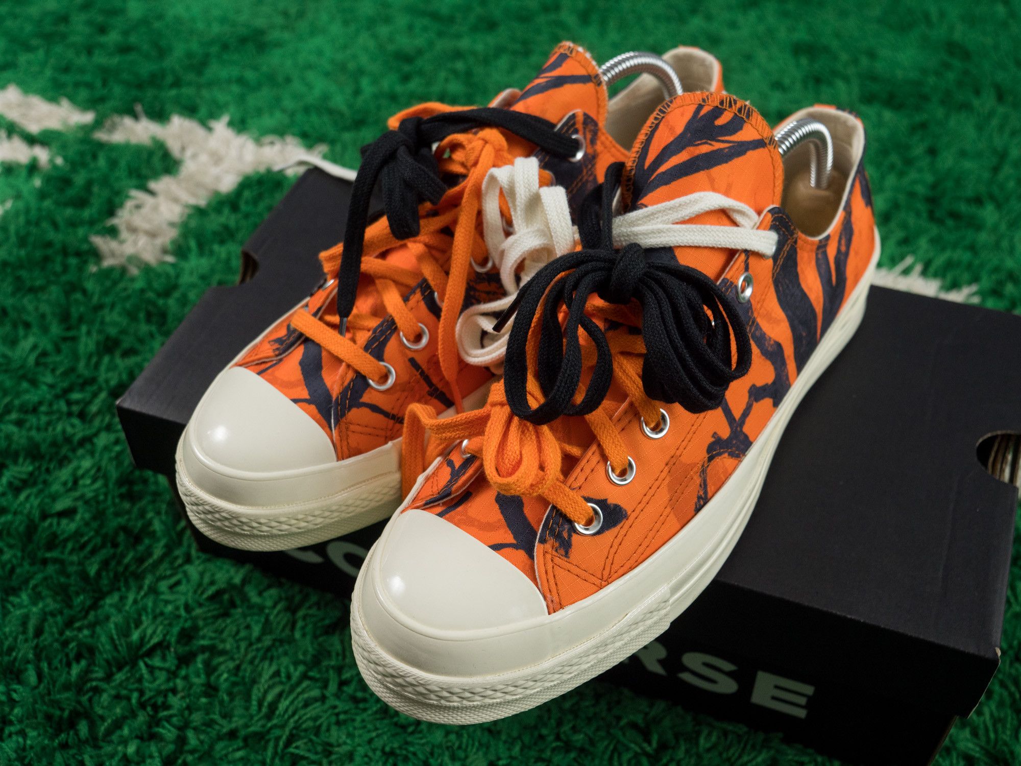 Carhartt × Carhartt Wip × Converse CARHARTT CONVERS CHUCK 70's TAYLOR CAMO TREE ORANGE Size US 10 / EU 43 - 4 Thumbnail
