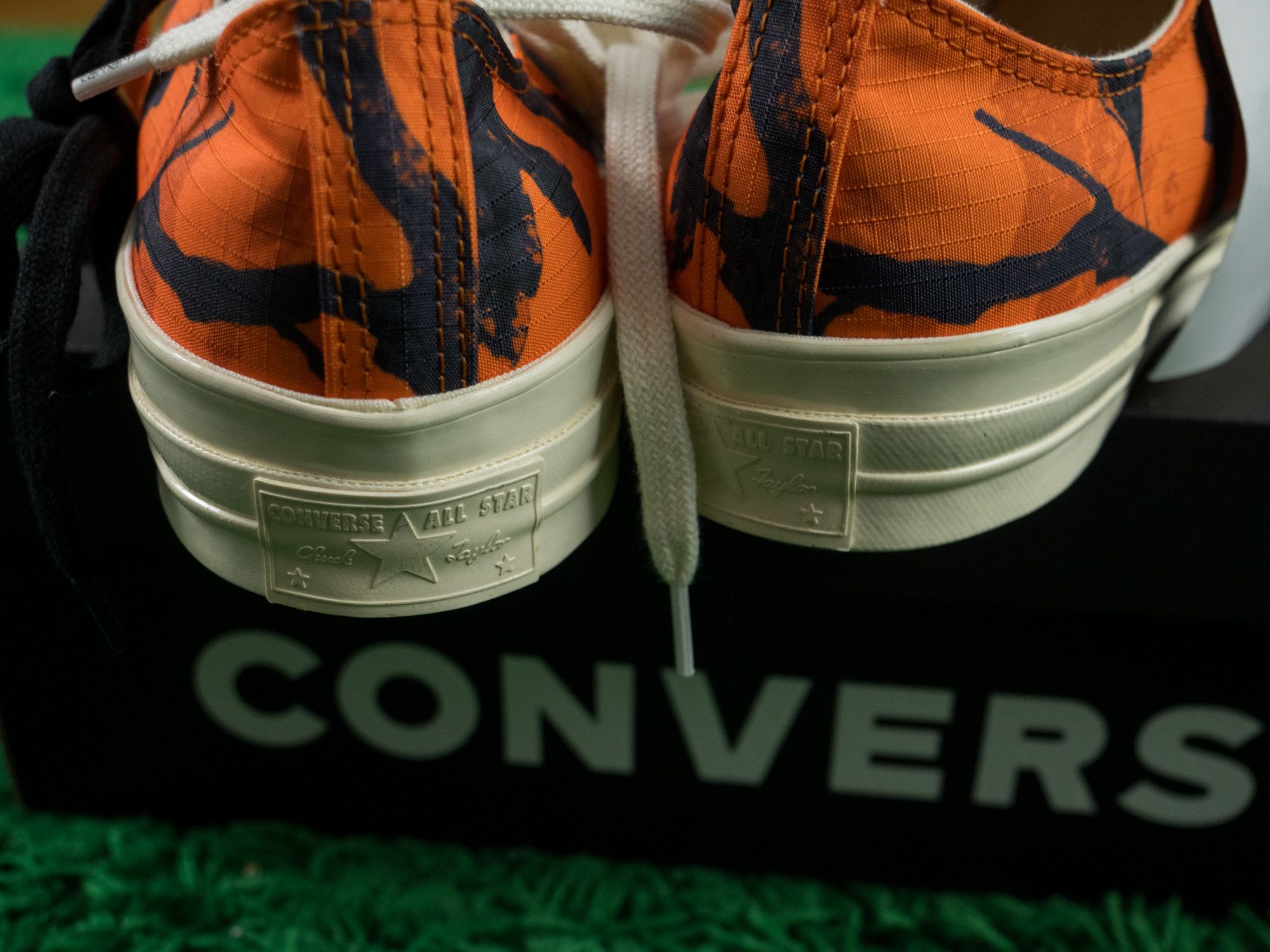 Carhartt × Carhartt Wip × Converse CARHARTT CONVERS CHUCK 70's TAYLOR CAMO TREE ORANGE Size US 10 / EU 43 - 9 Thumbnail