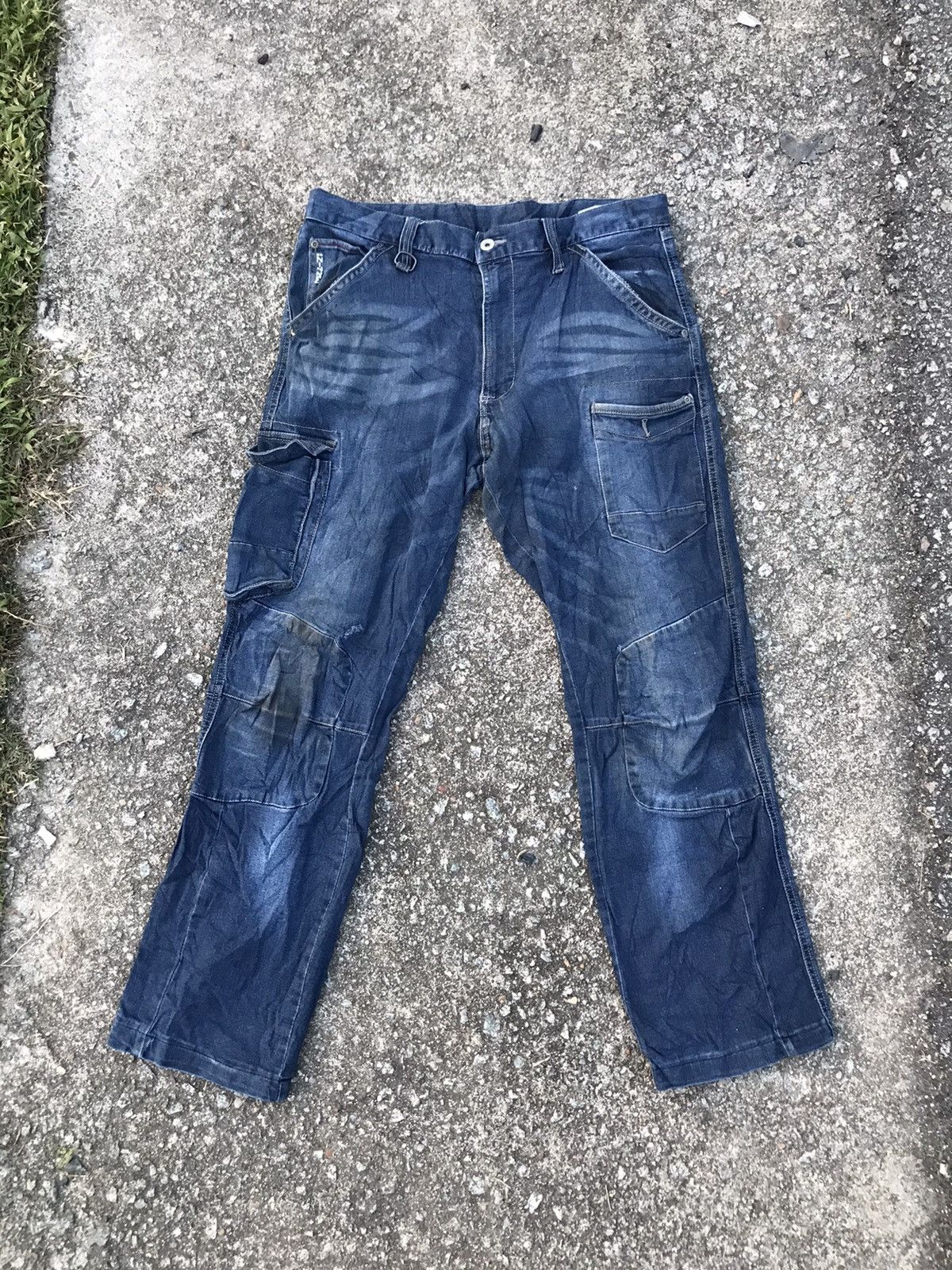 Japanese Brand Denim cargo pants distressed by international world Size US 34 / EU 50 - 1 Thumbnail