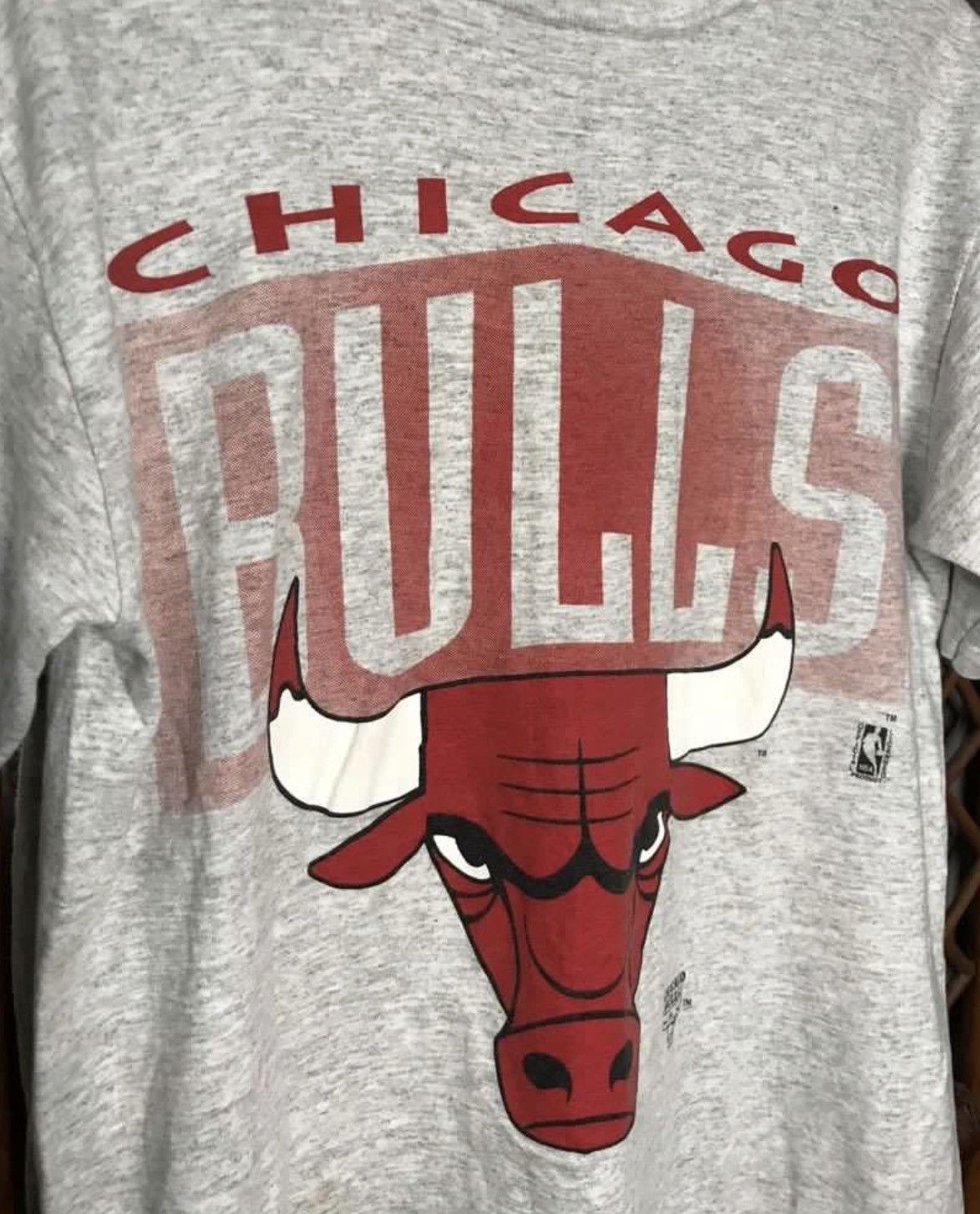 NBA × Vintage VINTAGE 90’ CHICAGO BULLS BIG LOGO TRAVIS KANYE STYLE Size US M / EU 48-50 / 2 - 2 Thumbnail