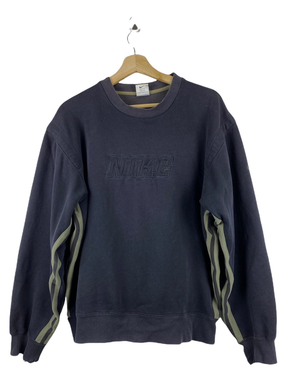 VINTAGE NIKE ALL EMBRIDERY LOGO SWEATER