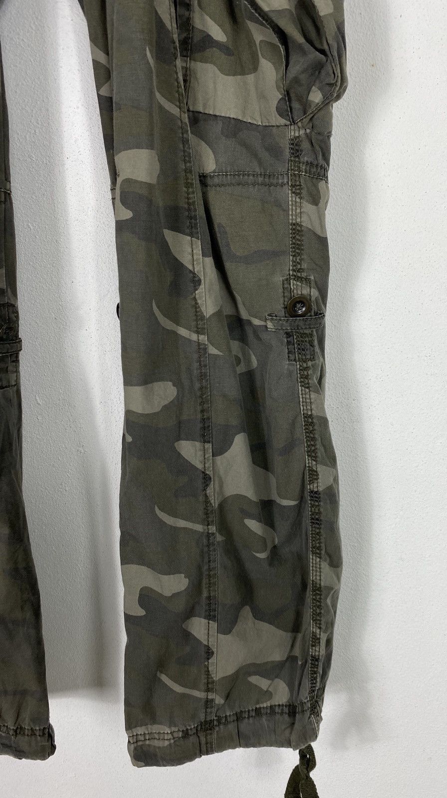 Japanese Brand Uniqlo Cargo Pant Camo Design Size US 32 / EU 48 - 7 Thumbnail