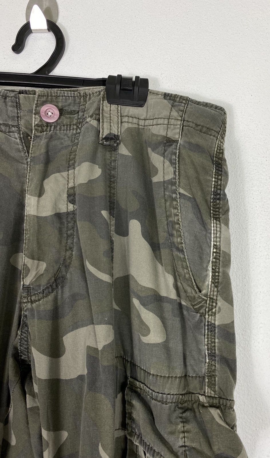 Japanese Brand Uniqlo Cargo Pant Camo Design Size US 32 / EU 48 - 5 Thumbnail