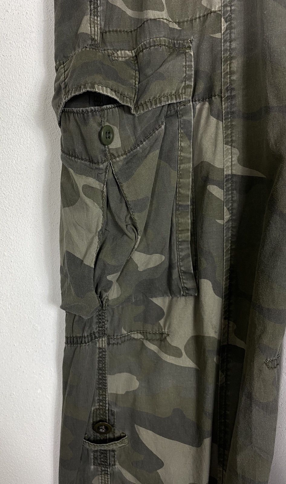Japanese Brand Uniqlo Cargo Pant Camo Design Size US 32 / EU 48 - 9 Thumbnail