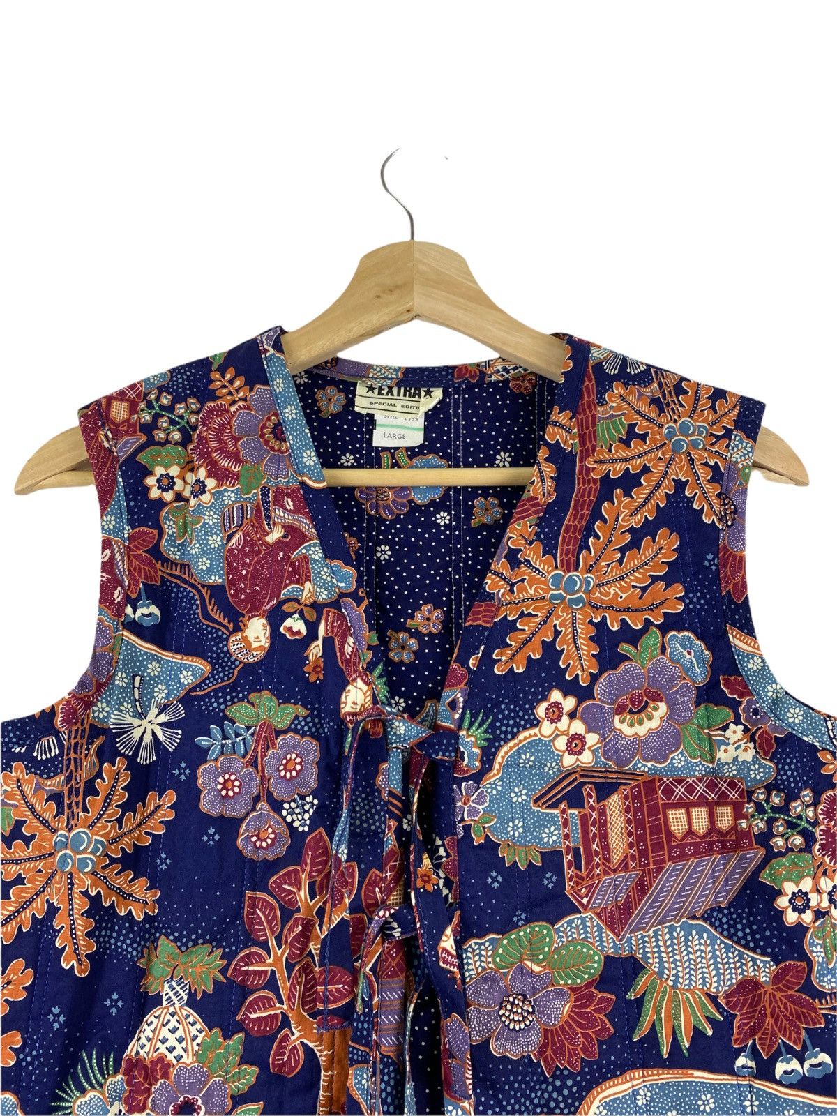 Japanese Brand VINTAGE EXTRA SPECIAL EDITION ART VEST Size US L / EU 52-54 / 3 - 3 Thumbnail