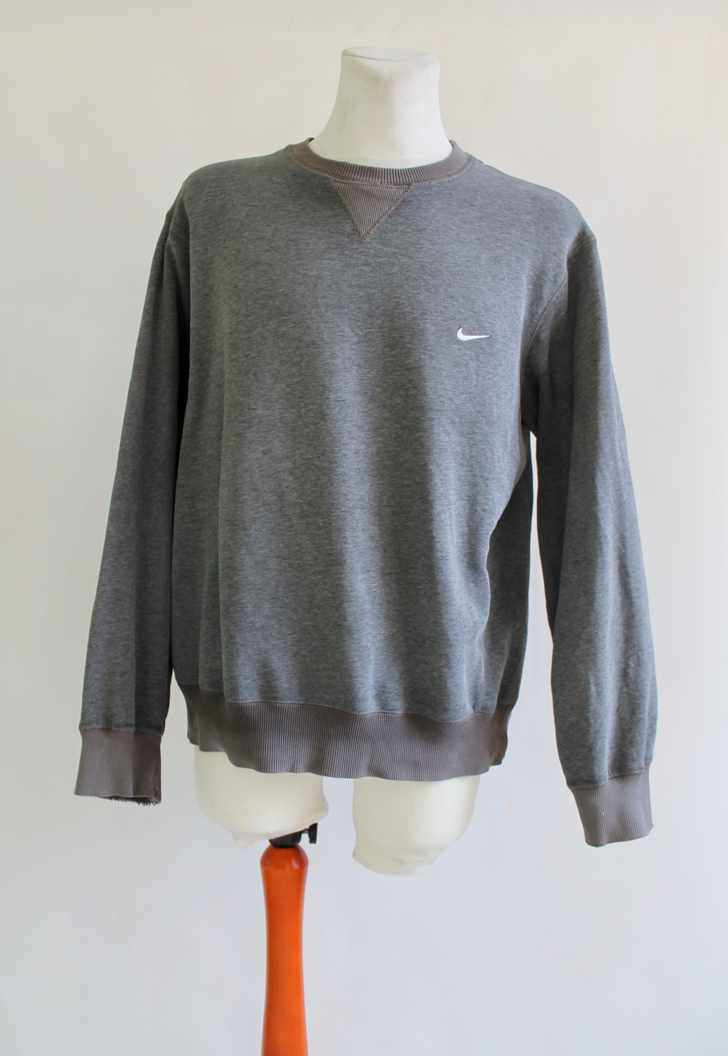 Nike vintage Nike Swoosh Logo Sweatshirt Gray Faded Trashed Worn Size US L / EU 52-54 / 3 - 2 Thumbnail