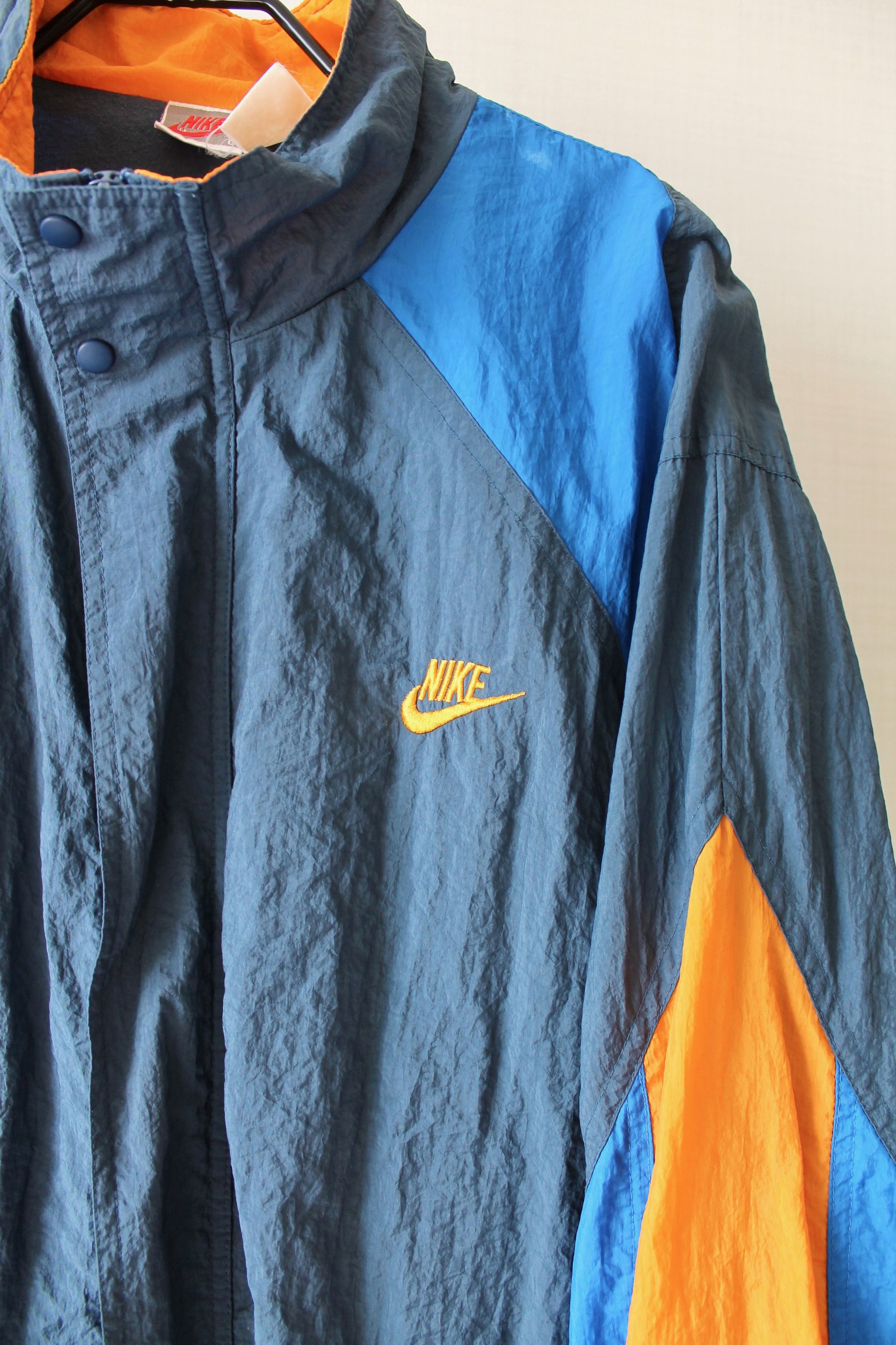 Nike 90's Nike Vintage Light Jacket Windbreaker Nylon Size US L / EU 52-54 / 3 - 4 Thumbnail