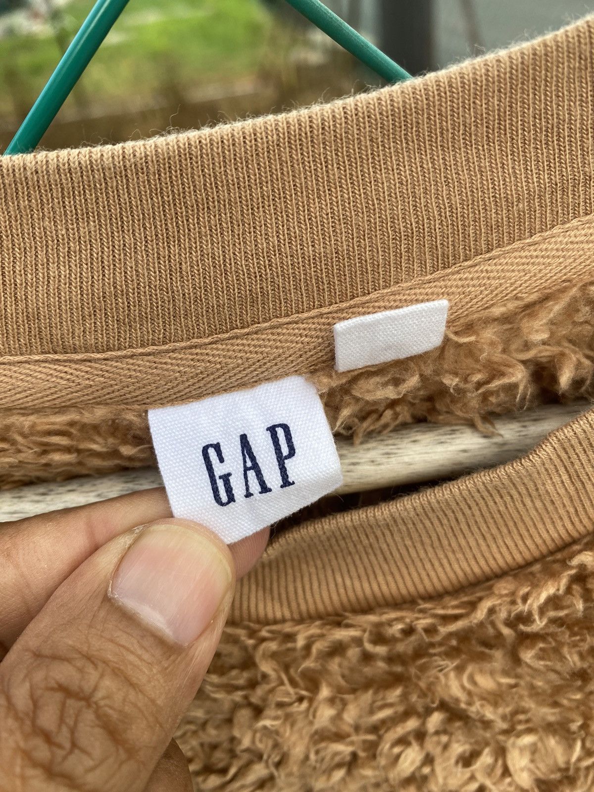 Gap ⚡️Rare⚡️ Gap Fuzzy Cropped Sweater Size M / US 6-8 / IT 42-44 - 6 Thumbnail