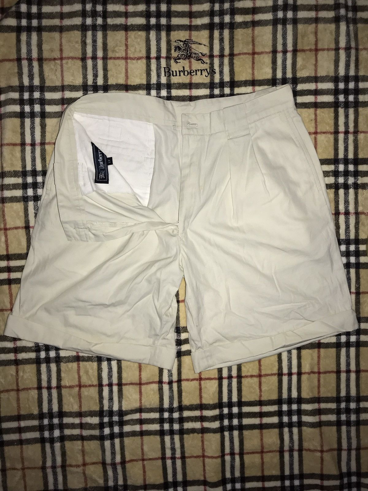 Burberry × Vintage Burberry’s short pant Size US 34 / EU 50 - 1 Thumbnail