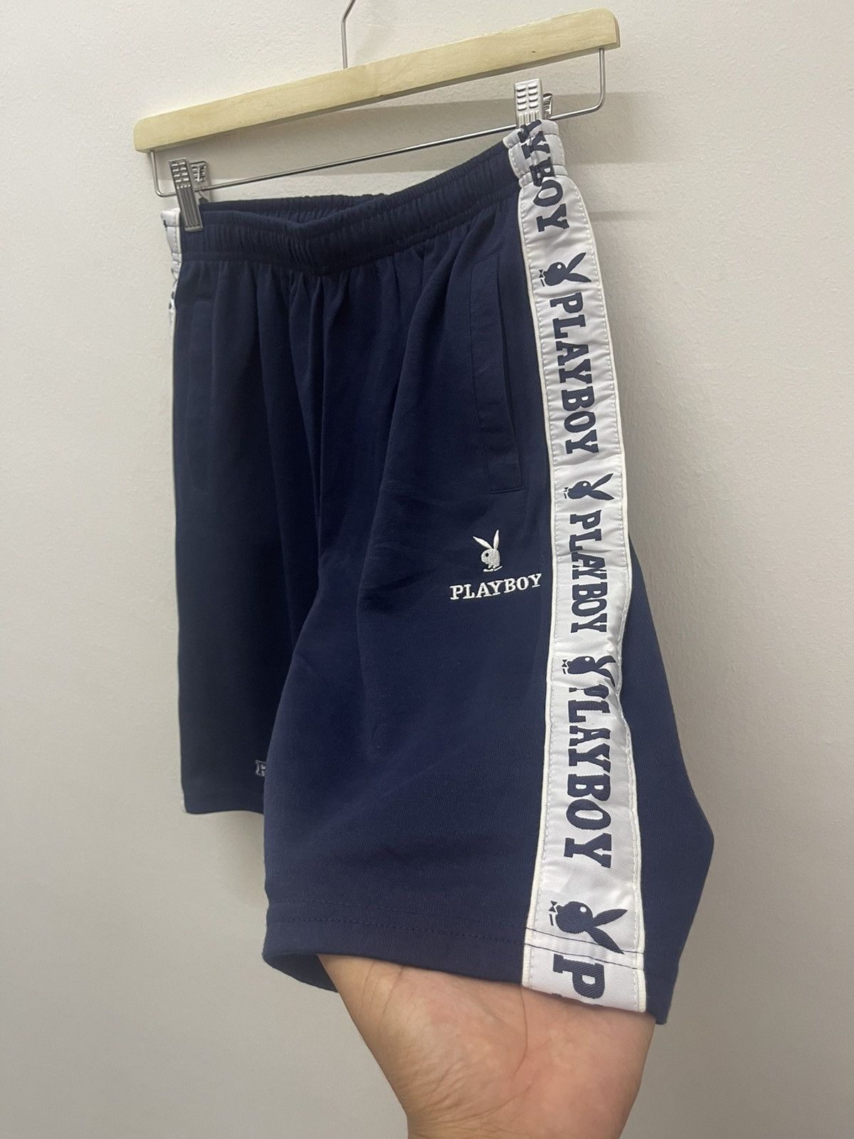 Playboy Rare Vintage PLAYBOY Side Taped Embroidered Shorts Size US 30 / EU 46 - 2 Thumbnail