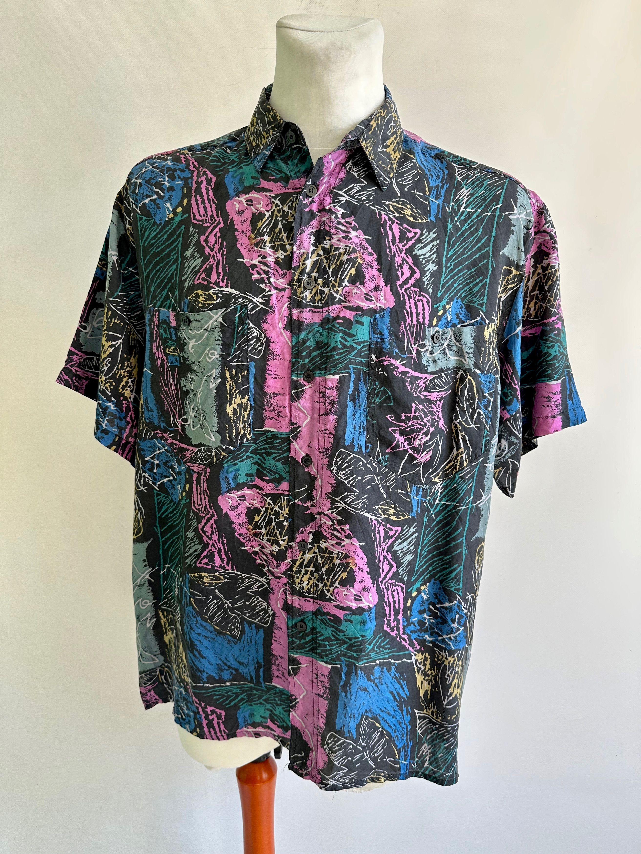 Other Vintage abstract silk shirt short sleeve avant garde Size US M / EU 48-50 / 2 - 1 Thumbnail
