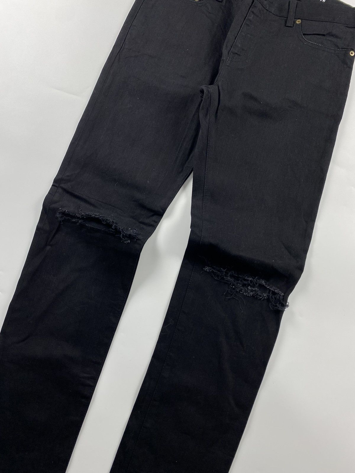 Saint Laurent Paris Saint Laurent Distressed Slim Jean Size US 33 - 3 Thumbnail