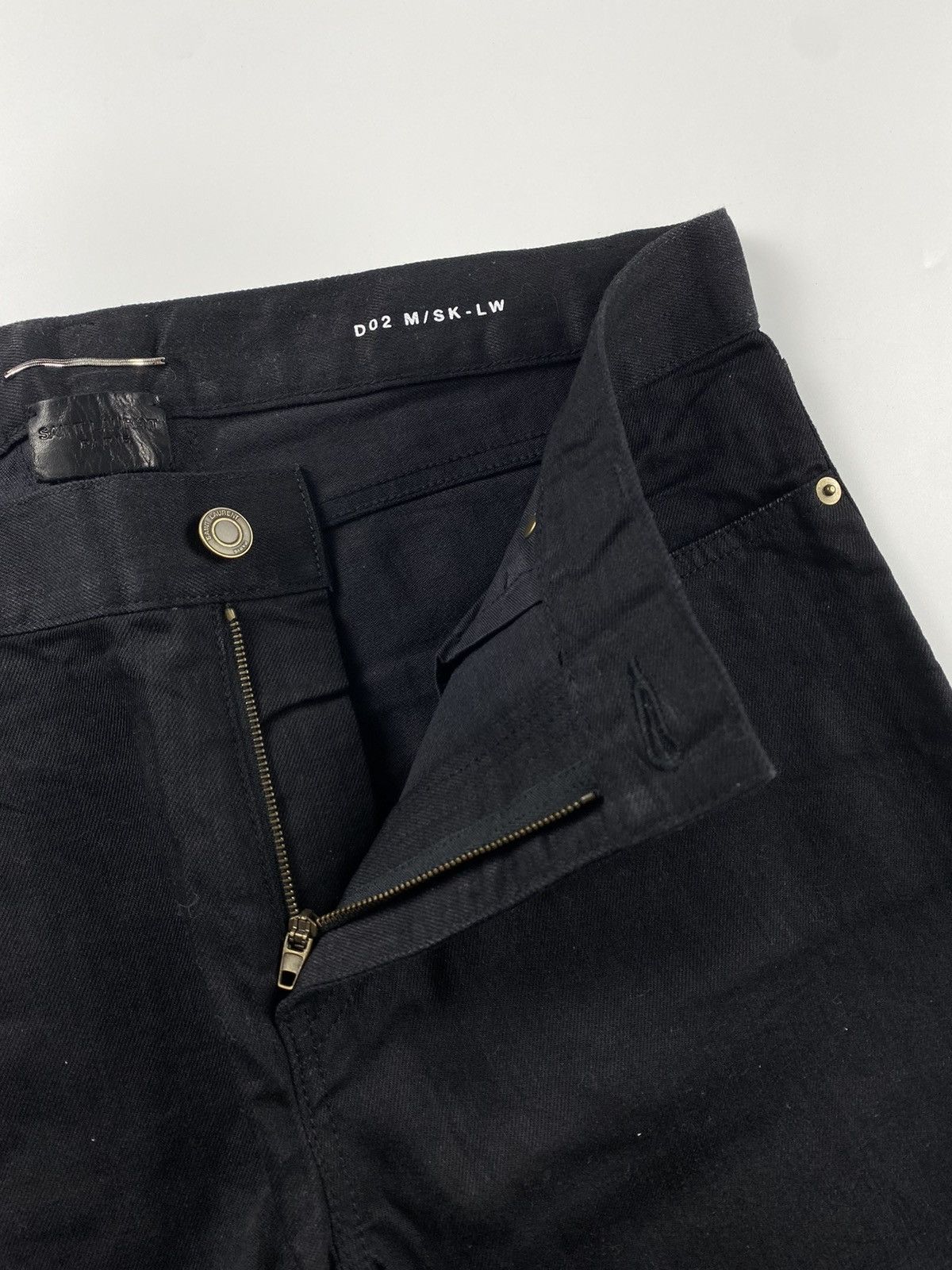 Saint Laurent Paris Saint Laurent Distressed Slim Jean Size US 33 - 6 Thumbnail