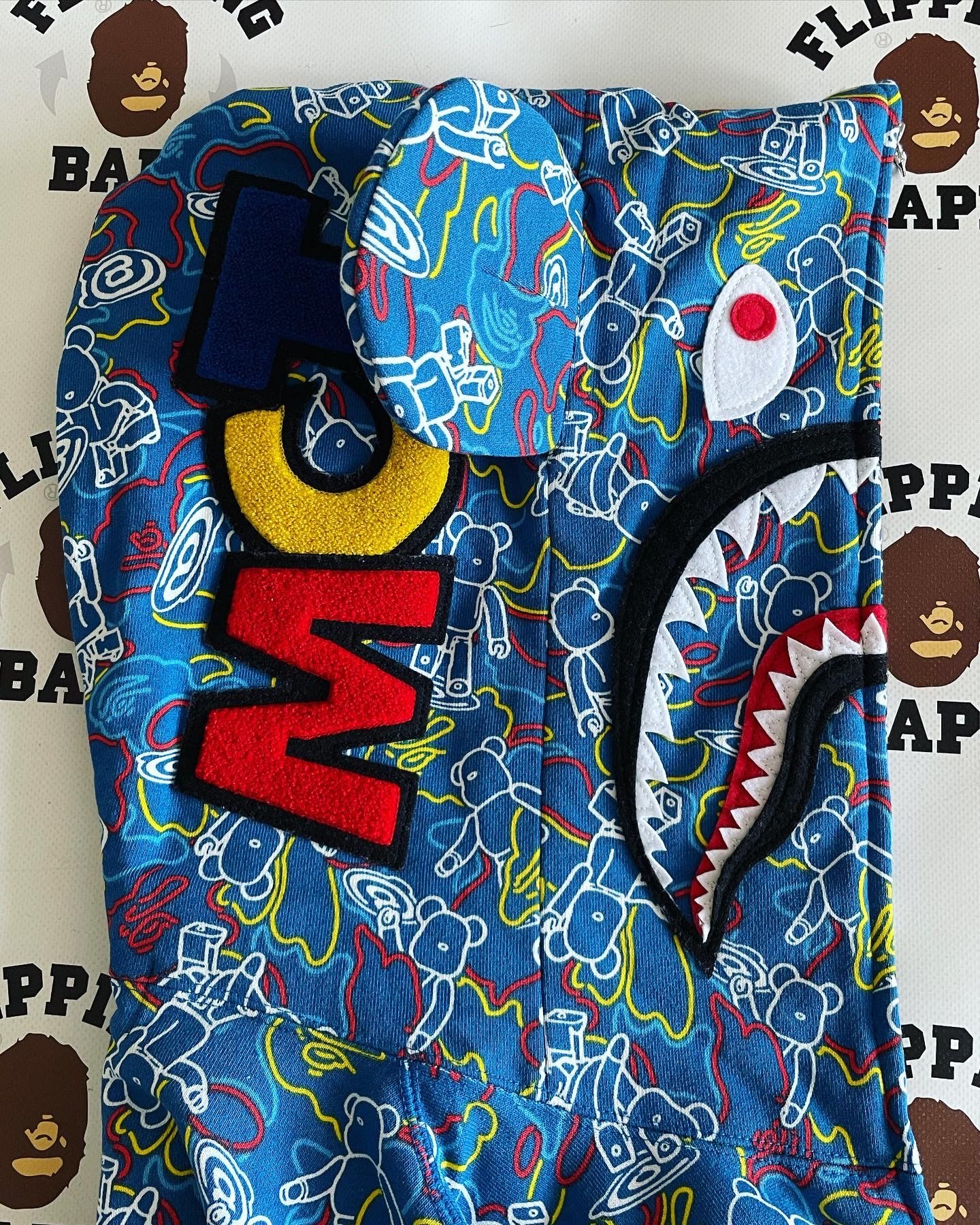 Bape × Medicom Toy BAPE X MEDICOM TOY BE@RBRICK CAMO BE@R SHARK HALF FULL ZIP Size US M / EU 48-50 / 2 - 4 Thumbnail