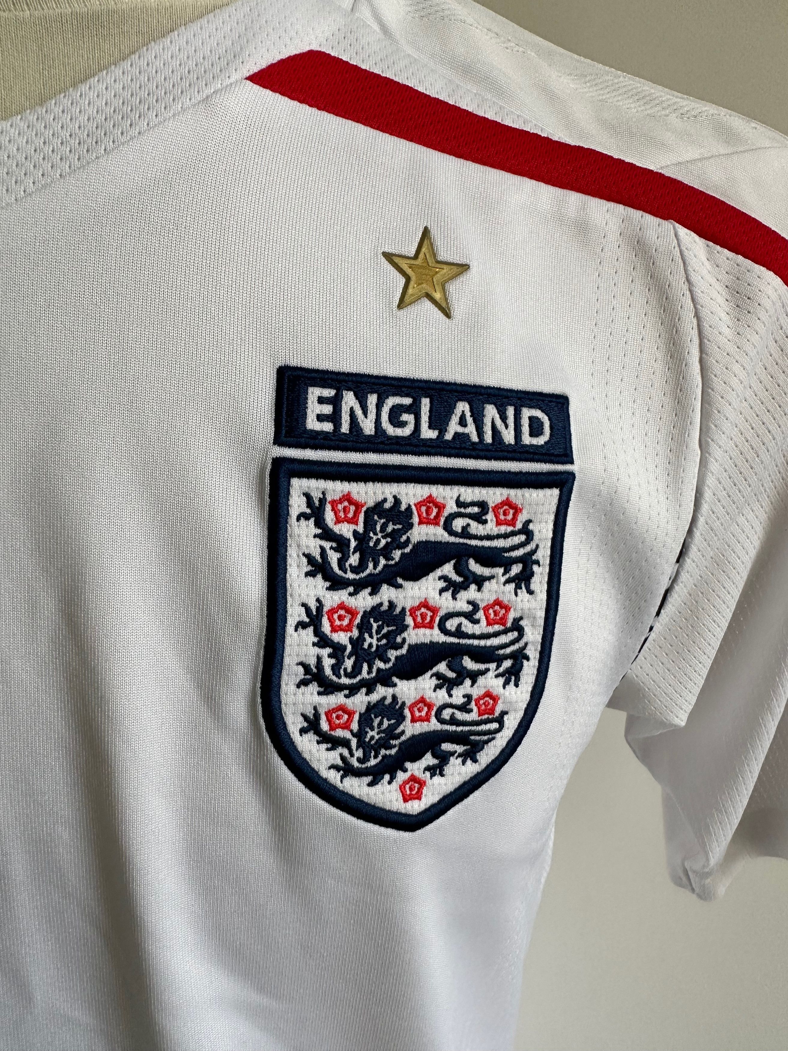 Umbro 2007 Umbro England soccer national team football jersey Size US S / EU 44-46 / 1 - 11 Thumbnail