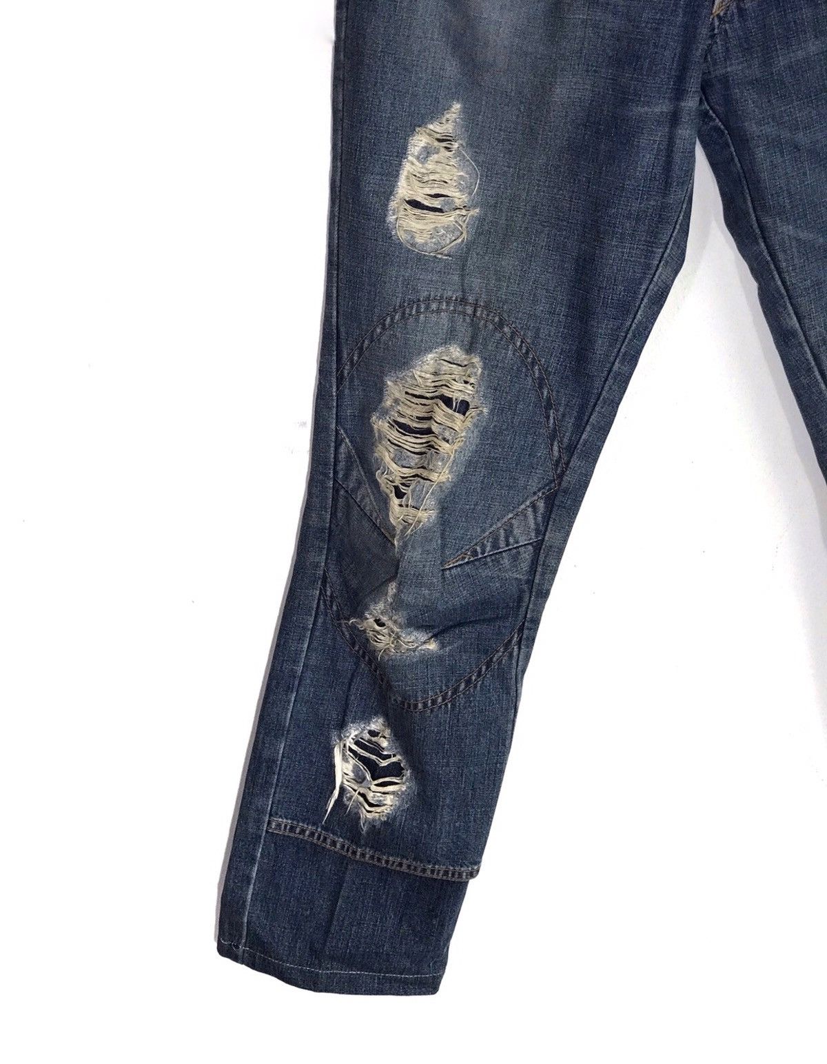 CABANE de ZUCCa × Issey Miyake Made In Japan Zucca Distressed Rips Denim Jeans Size US 29 - 10 Thumbnail