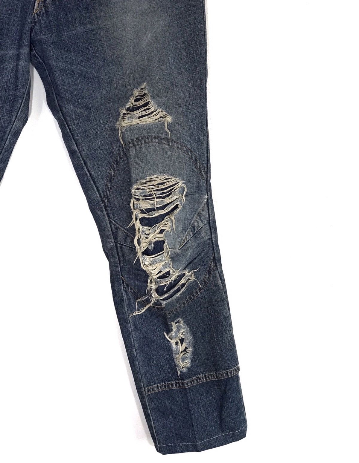 CABANE de ZUCCa × Issey Miyake Made In Japan Zucca Distressed Rips Denim Jeans Size US 29 - 9 Thumbnail
