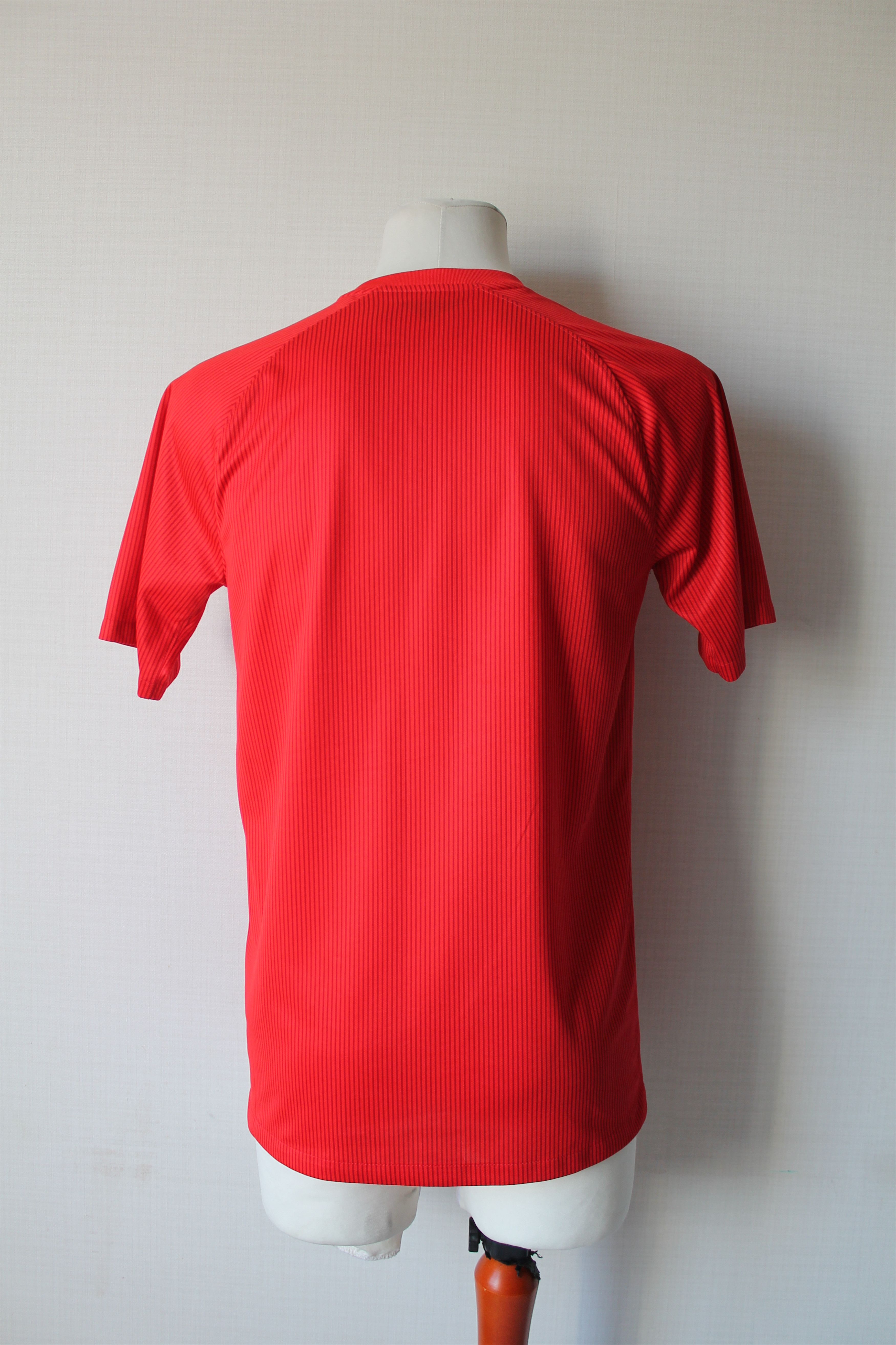 Nike 2014 England National Team World Cup Soccer away Jersey Size US S / EU 44-46 / 1 - 7 Thumbnail