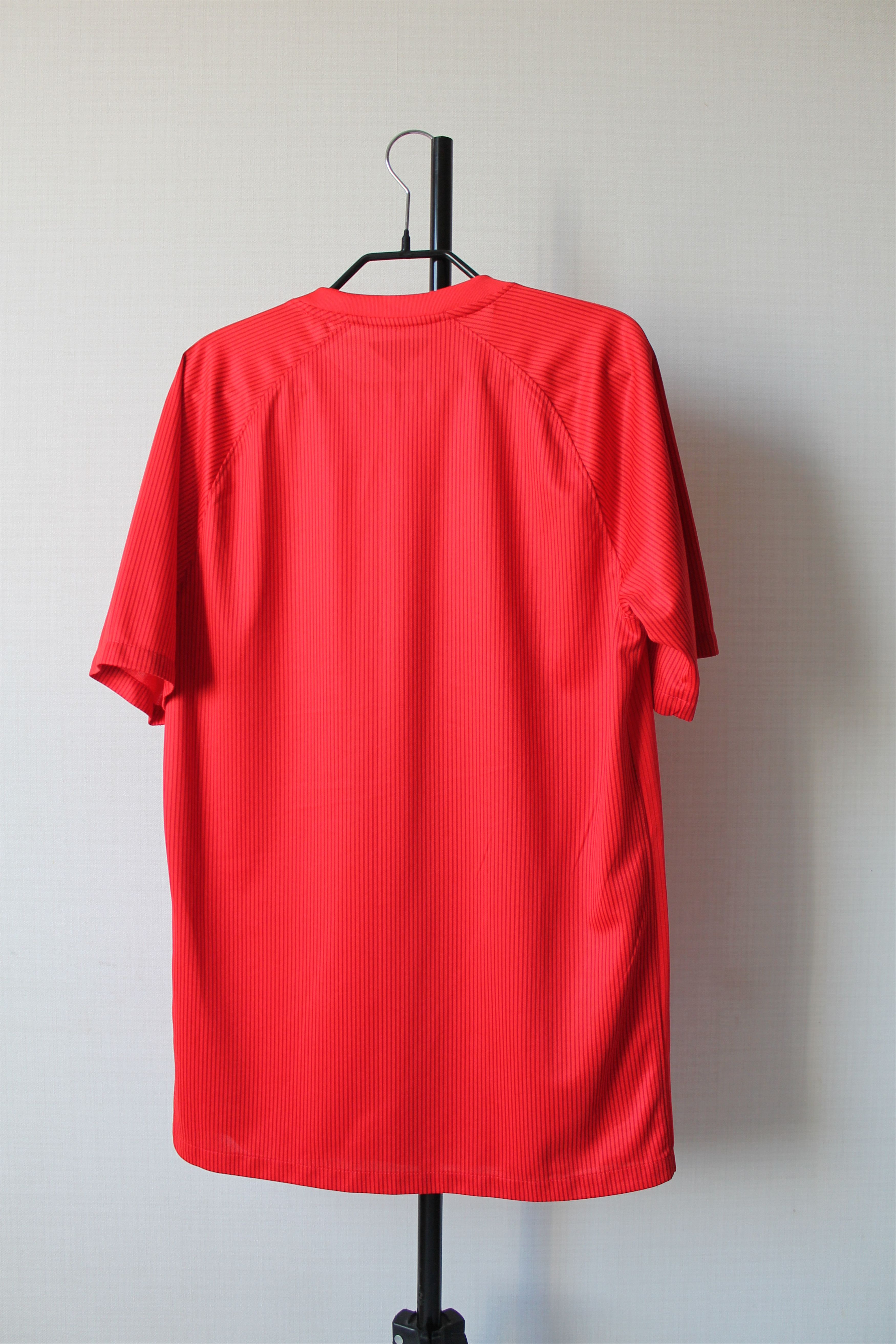Nike 2014 England National Team World Cup Soccer away Jersey Size US S / EU 44-46 / 1 - 5 Thumbnail