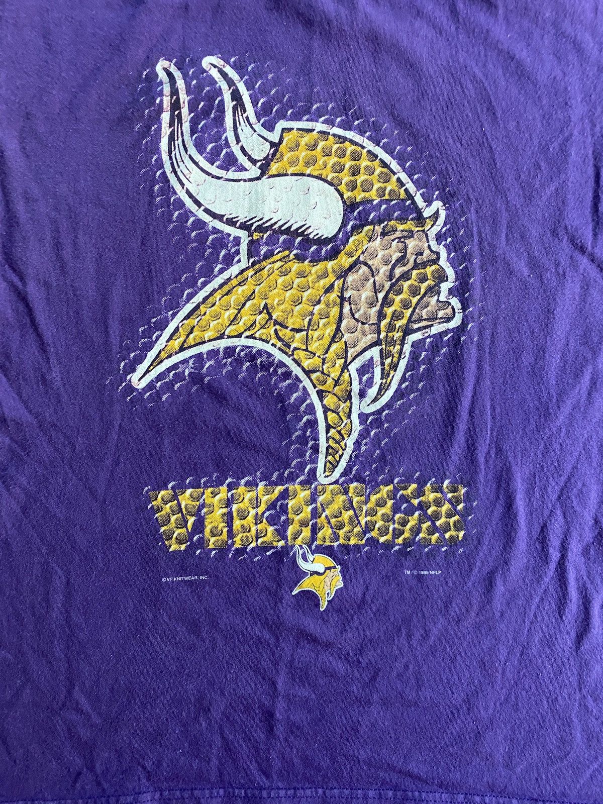 NFL Vintage ‘99 Minnesota Vikings Lee Tee Size US M / EU 48-50 / 2 - 4 Thumbnail