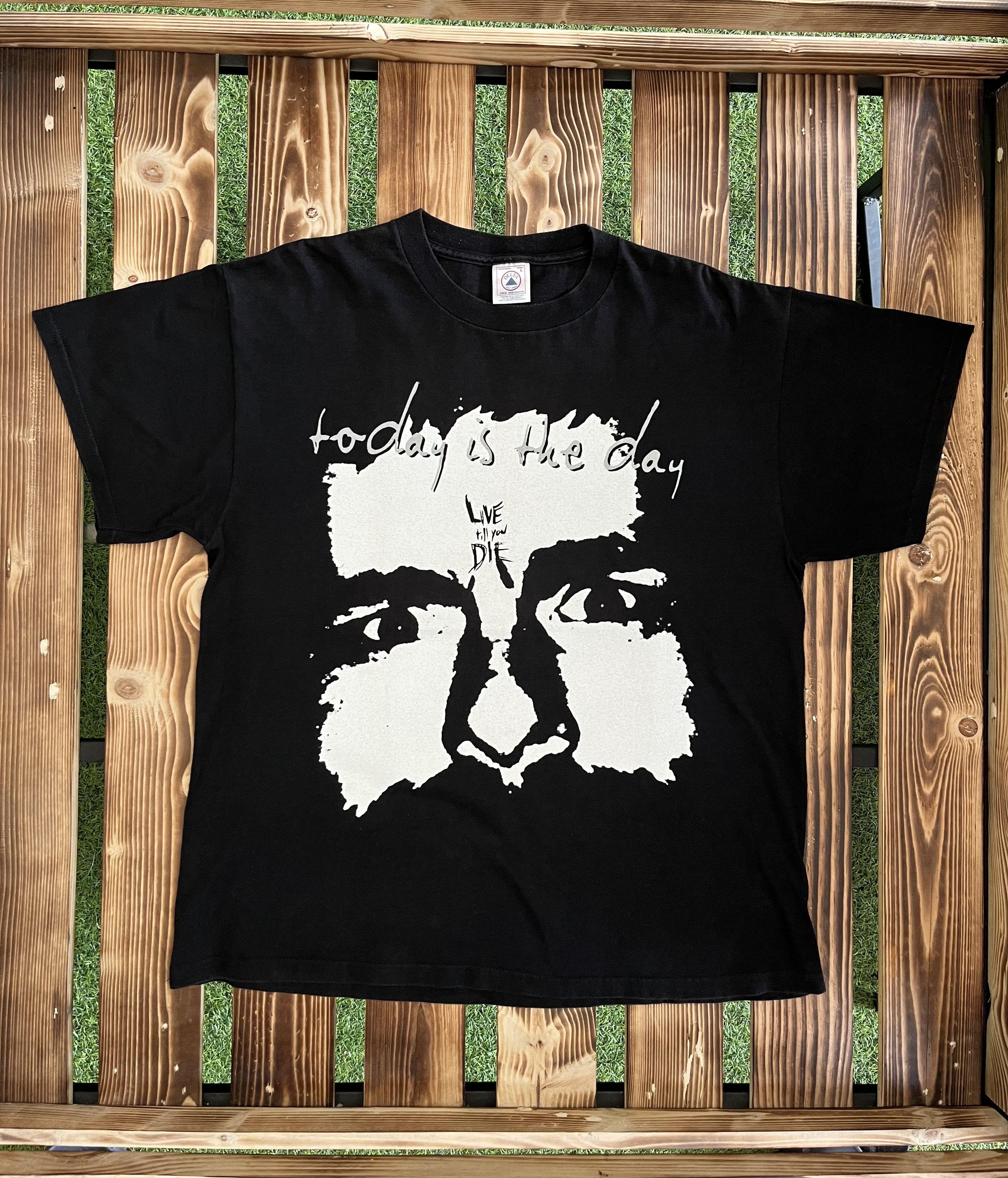 VINTAGE 00s TODAY IS THE DAY ALBUM BAND TEE